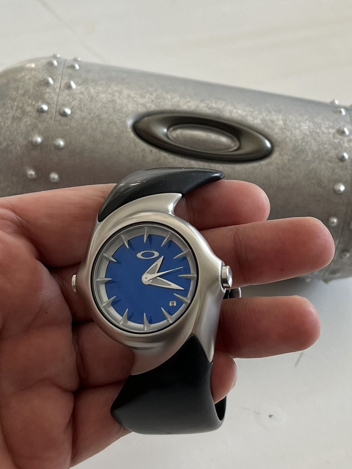 Oakley 00s CRUSH 2.0　スタンド無し Oakley 00s CRUSH 2.0 スタンド無し Oakley Crush Men's Watch