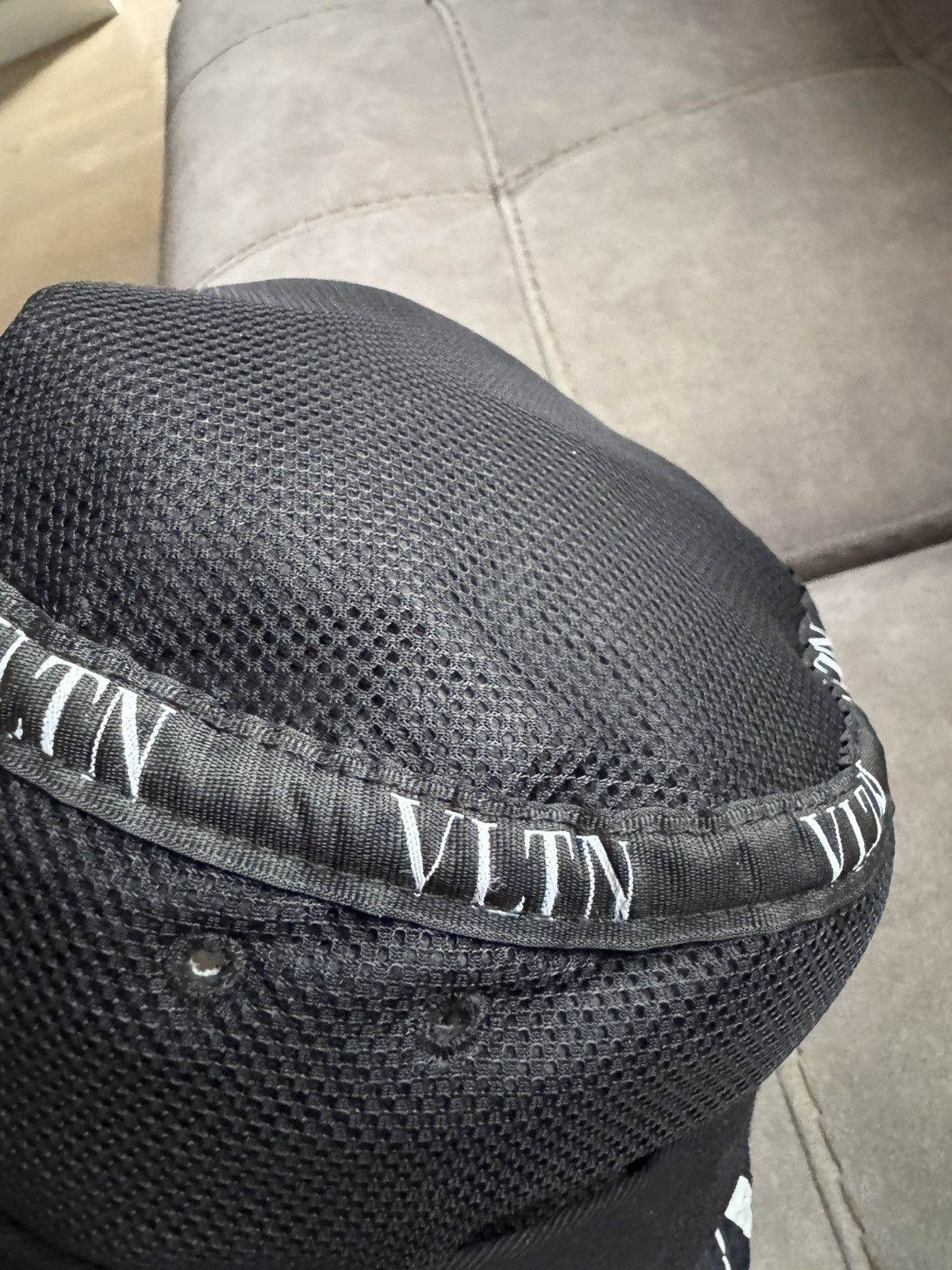 Valentino VALENTINO bucket hat see/STUDY all photos and description Size ONE SIZE - 13 Thumbnail