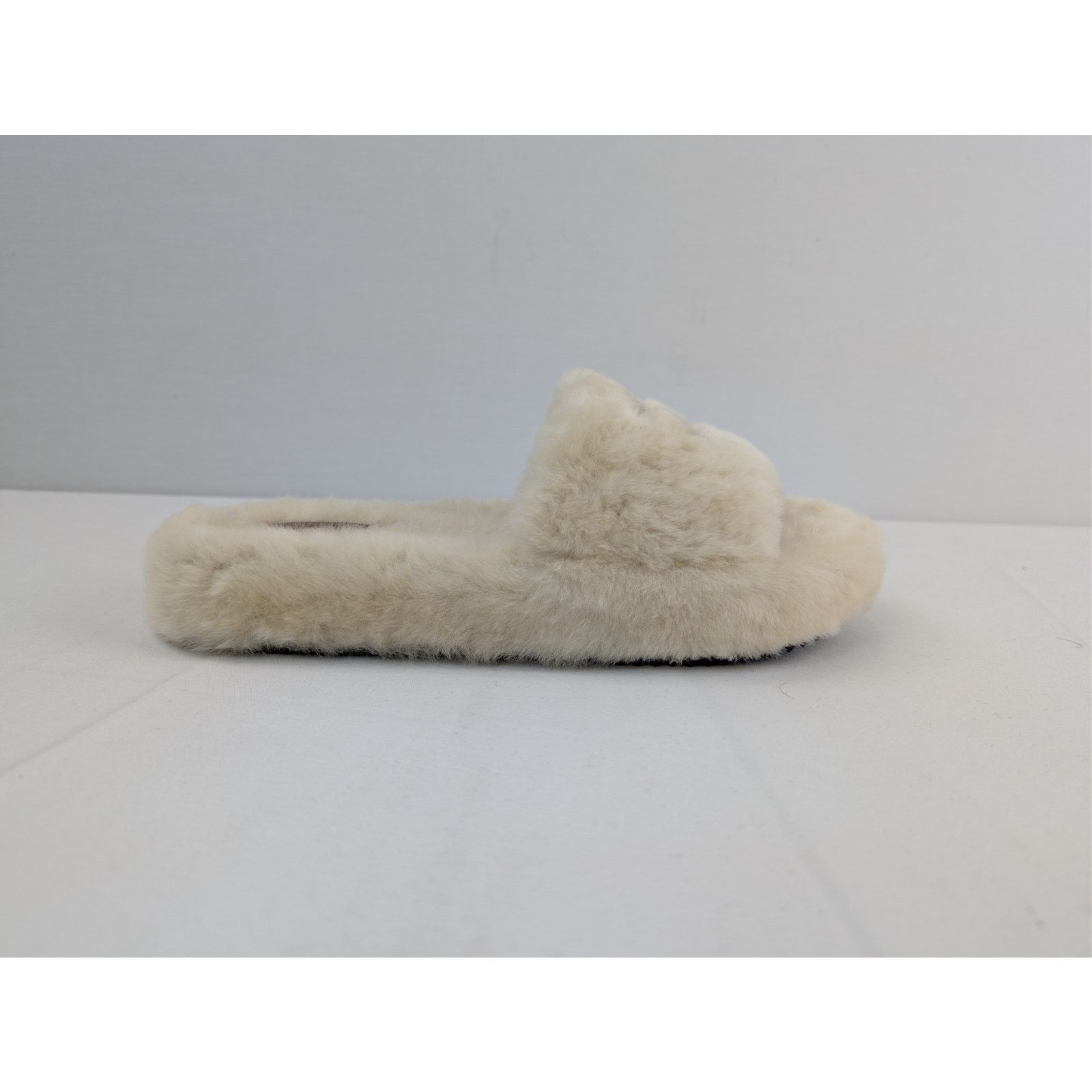 Celine o1rshd1 Fur Slides in Shearling Slide Slipper in Beige Size US 10 / IT 40 - 4 Thumbnail