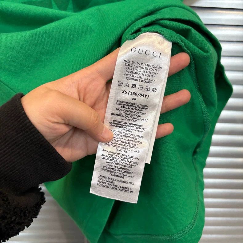 Gucci Gucci Co-branded green slim short sleeves 2502-Nextarrow Size US XS / EU 42 / 0 - 3 Thumbnail