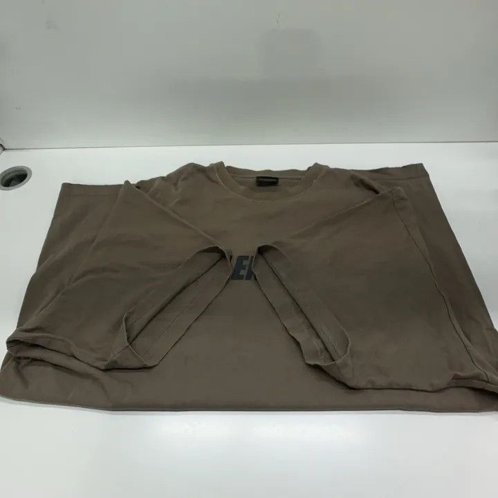 Balenciaga Balenciaga Balenciaga Vintage Logo Graphic TShirt -2507 Size US M / EU 48-50 / 2 - 5 Thumbnail
