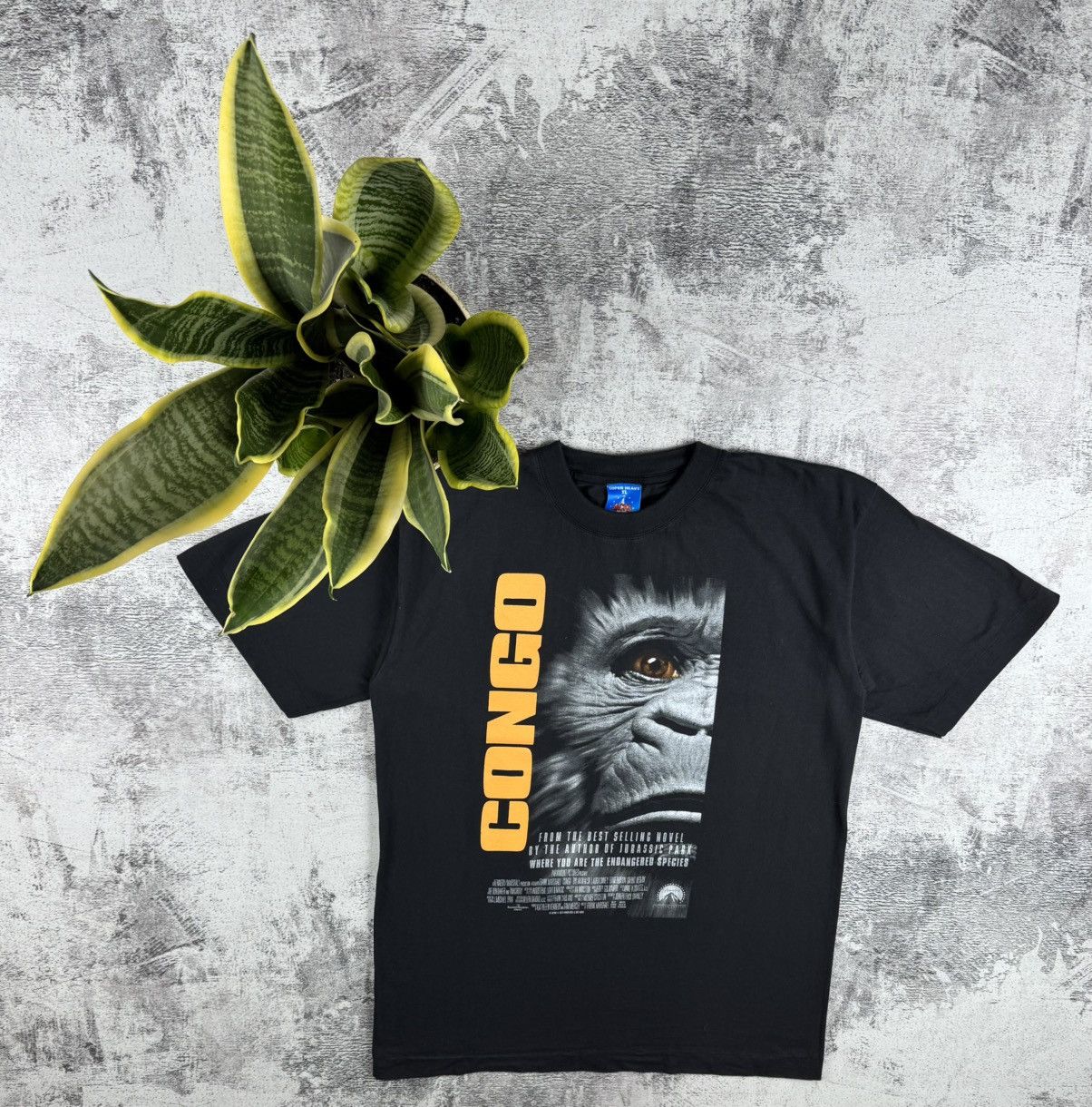 Vintage 90S Congo Film Monkey Authentic Merch 90S 1995 T Shirt Tee Size US XL / EU 56 / 4 - 1 Thumbnail