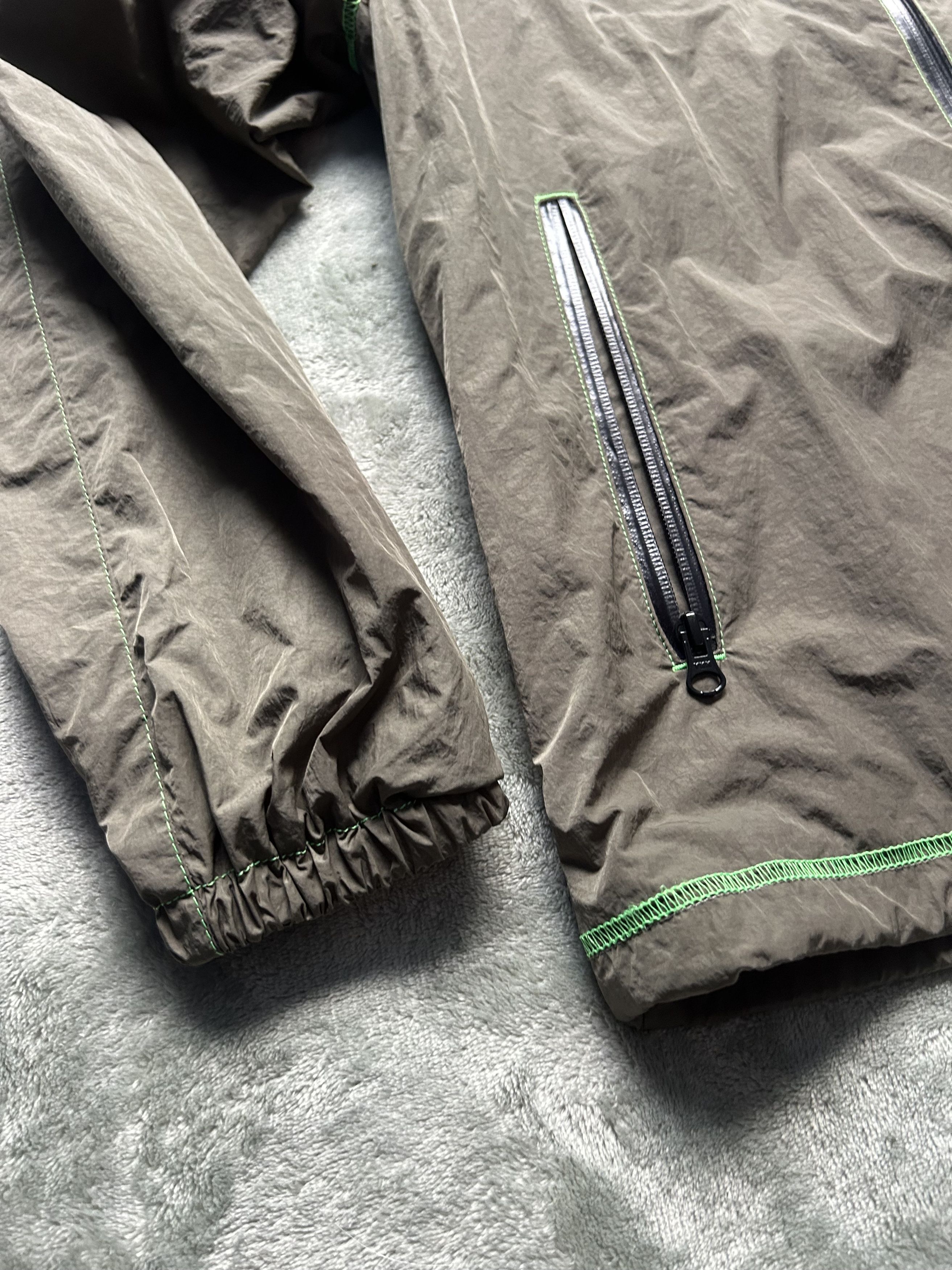John Elliott John Elliott High Shrunk Nylon Full Zip Olive X Neon Green Size US S / EU 44-46 / 1 - 7 Thumbnail