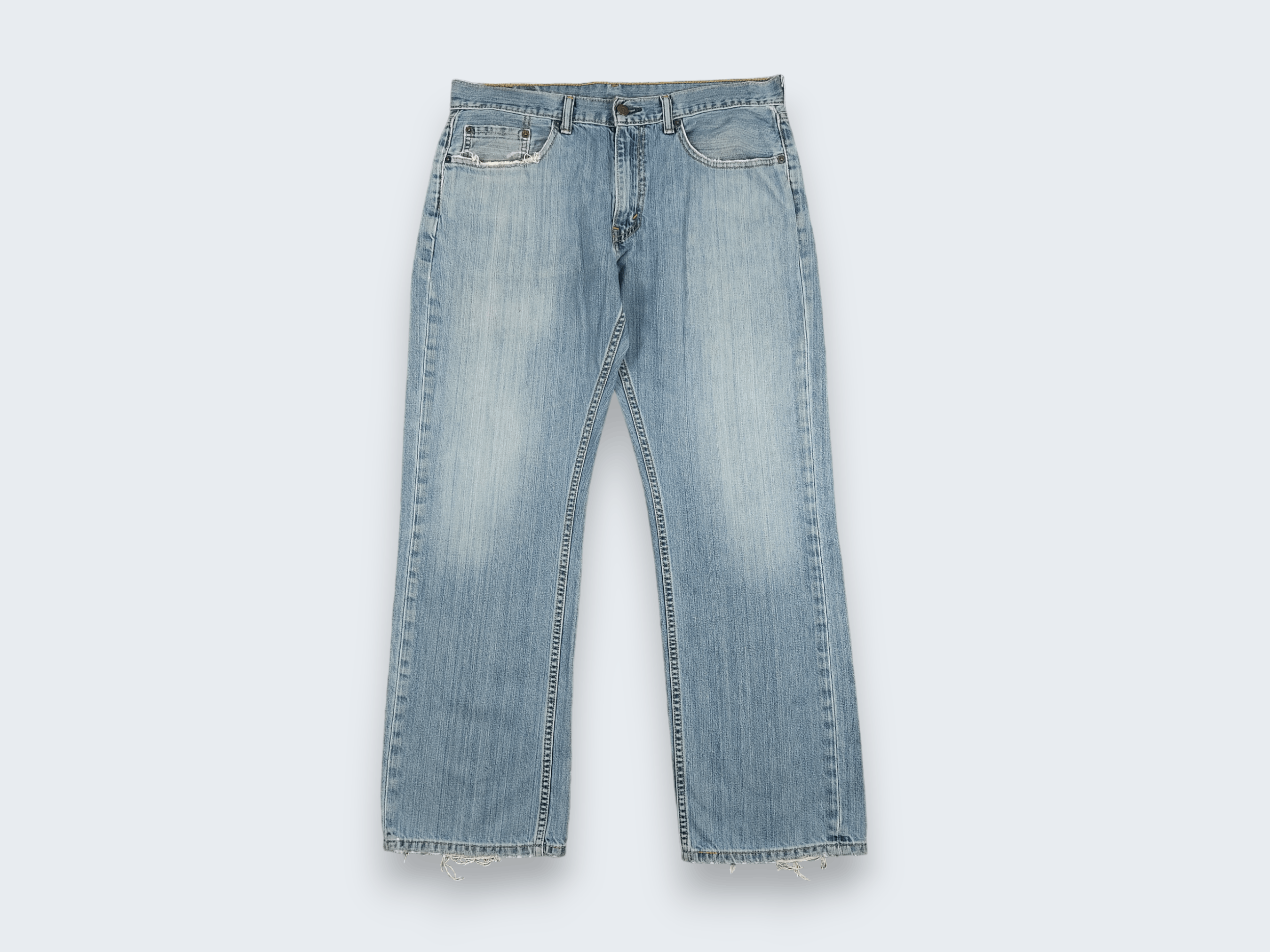 Vintage Levis Jeans Blue Light Wash L533