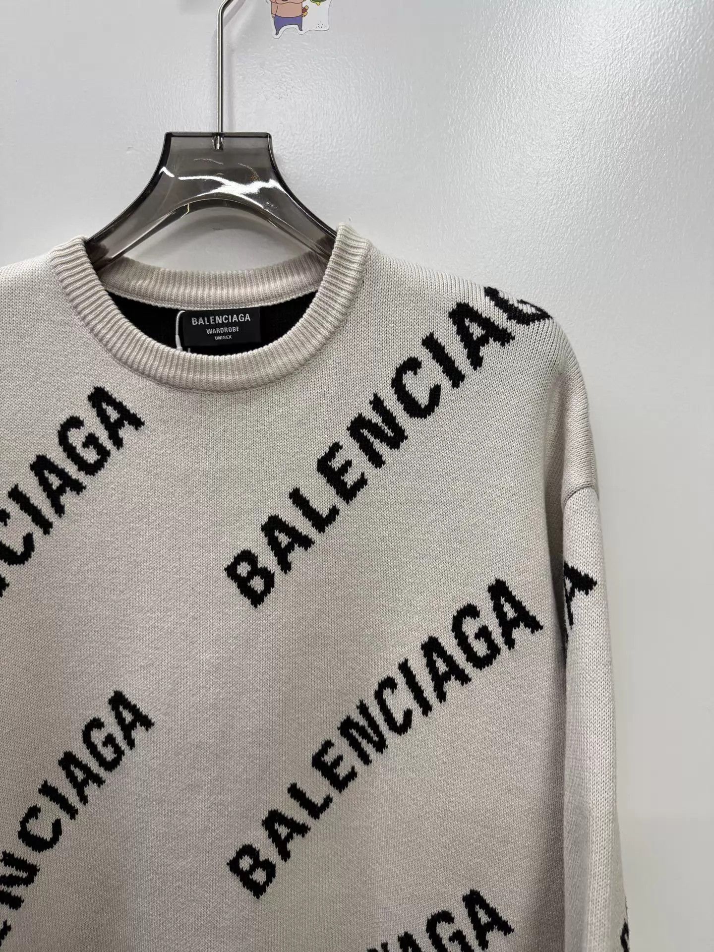 Balenciaga Balenciaga light beige all over print crewneck S worn 1x Size US S / EU 44-46 / 1 - 3 Thumbnail