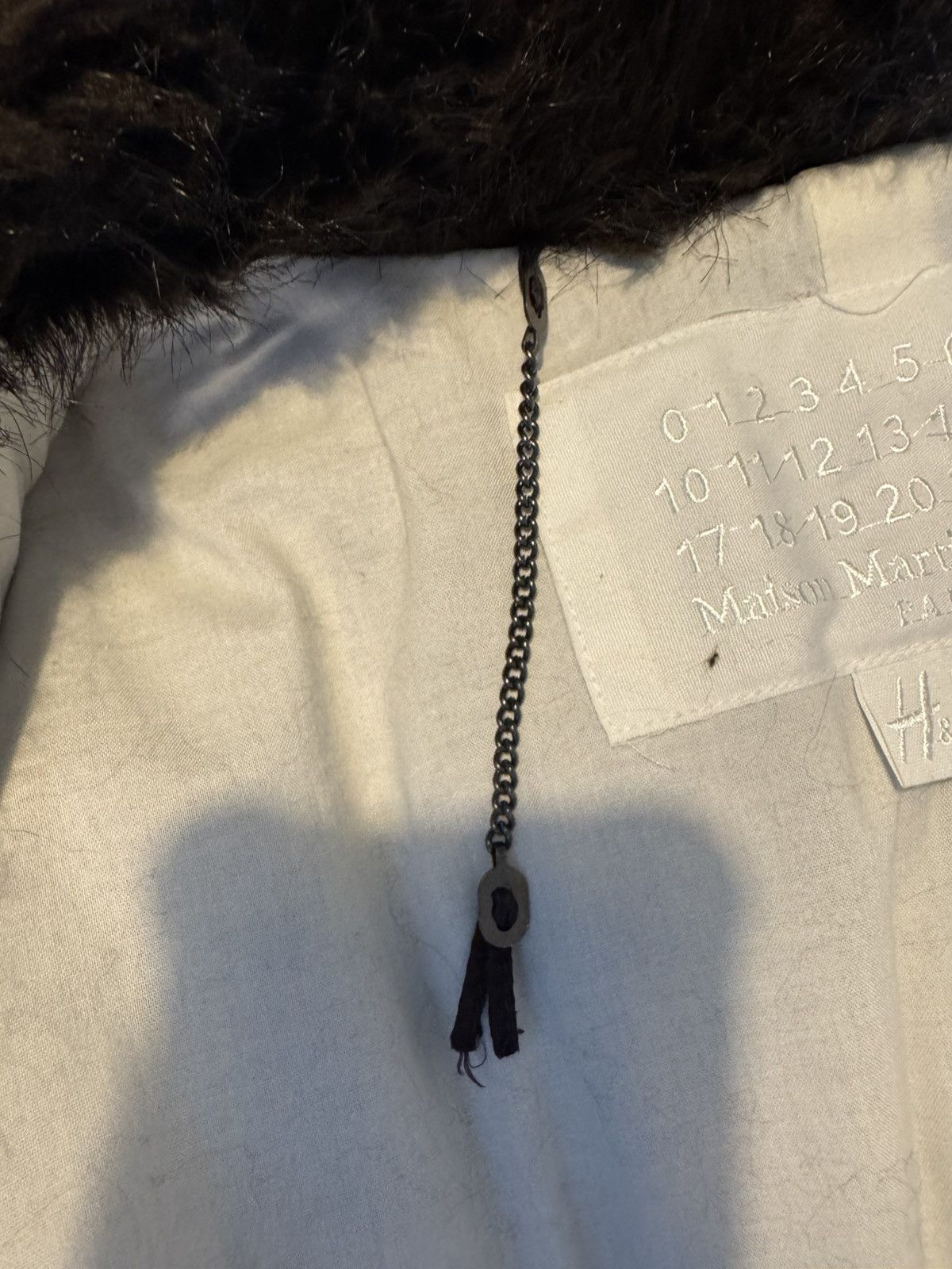 Maison Margiela Maison Margiela x H&M foux fur size 48 Size US M / EU 48-50 / 2 - 6 Thumbnail