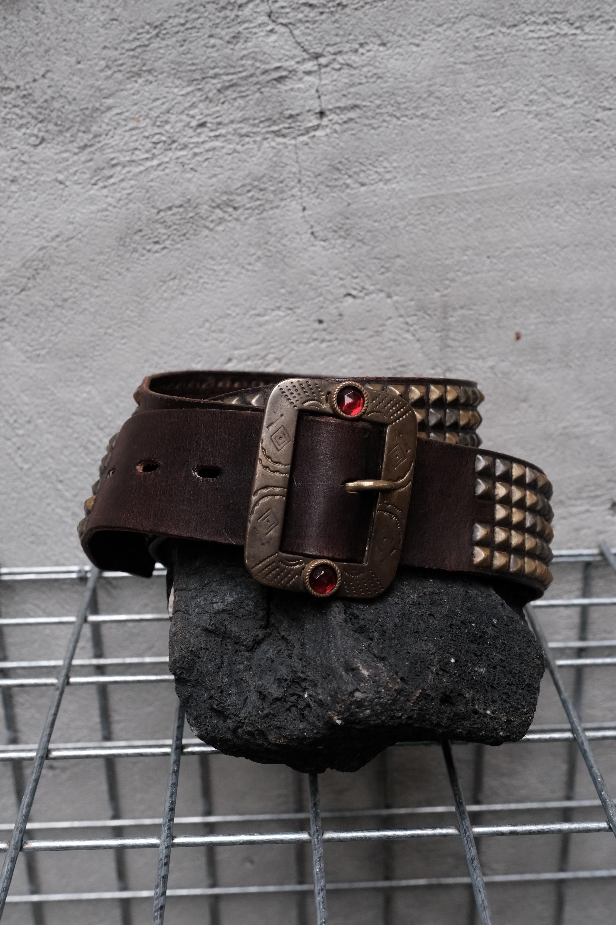 Hollywood Trading Company Hollywood Trading Company Brown 5-Row Pyramid Stud Belt Size ONE SIZE - 1 Thumbnail