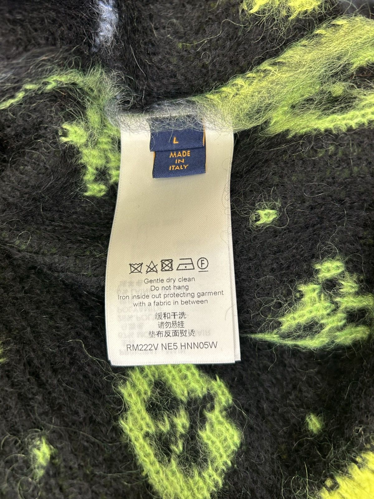 Louis Vuitton LOUIS VUITTON MONOGRAM MOHAIR CARDIGAN Size US L / EU 52-54 / 3 - 4 Thumbnail