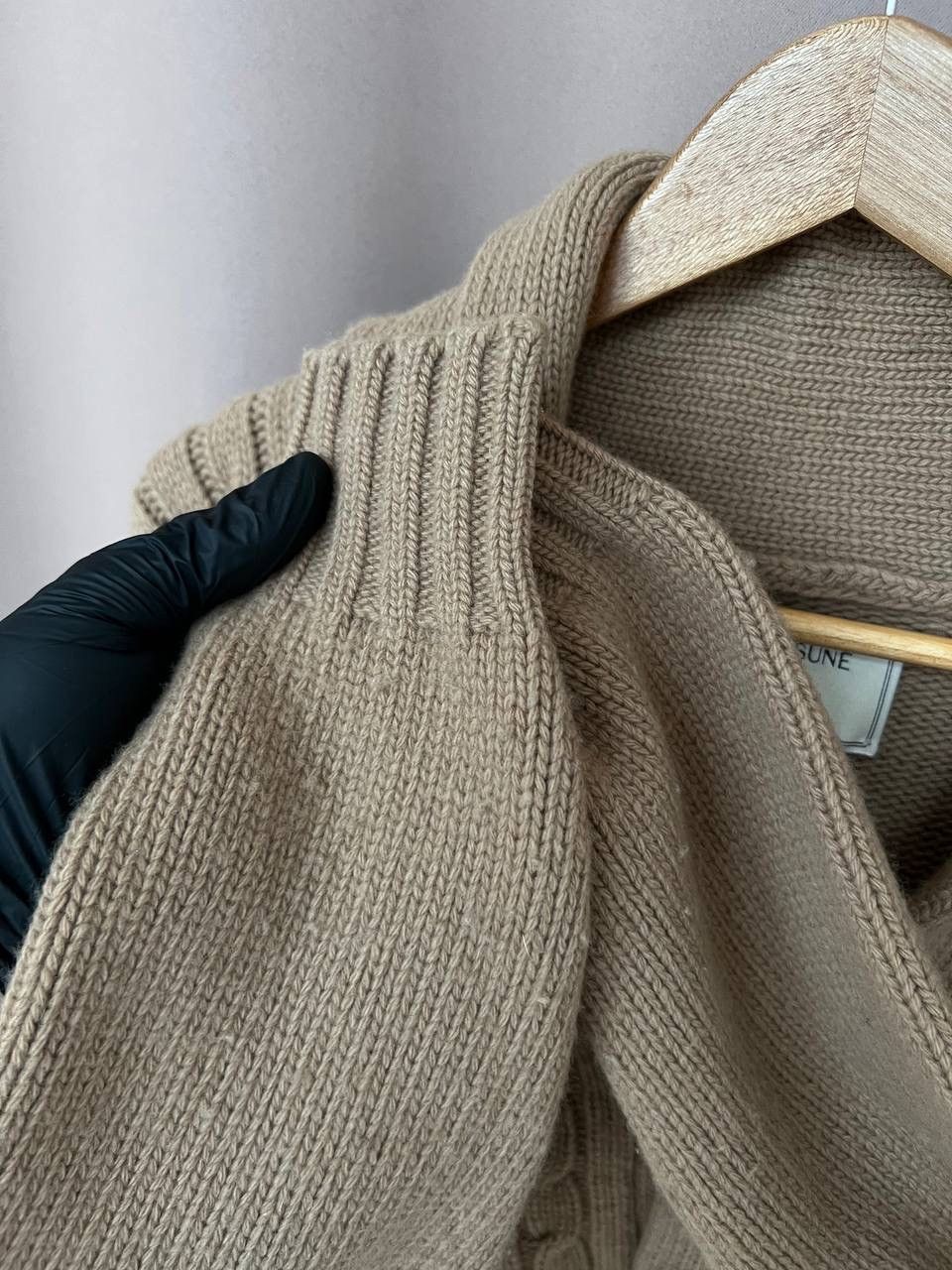 Maison Kitsune Maison Kitsune Cable Knit Wool Cardigan Size M Made in GB Size US M / EU 48-50 / 2 - 13 Thumbnail