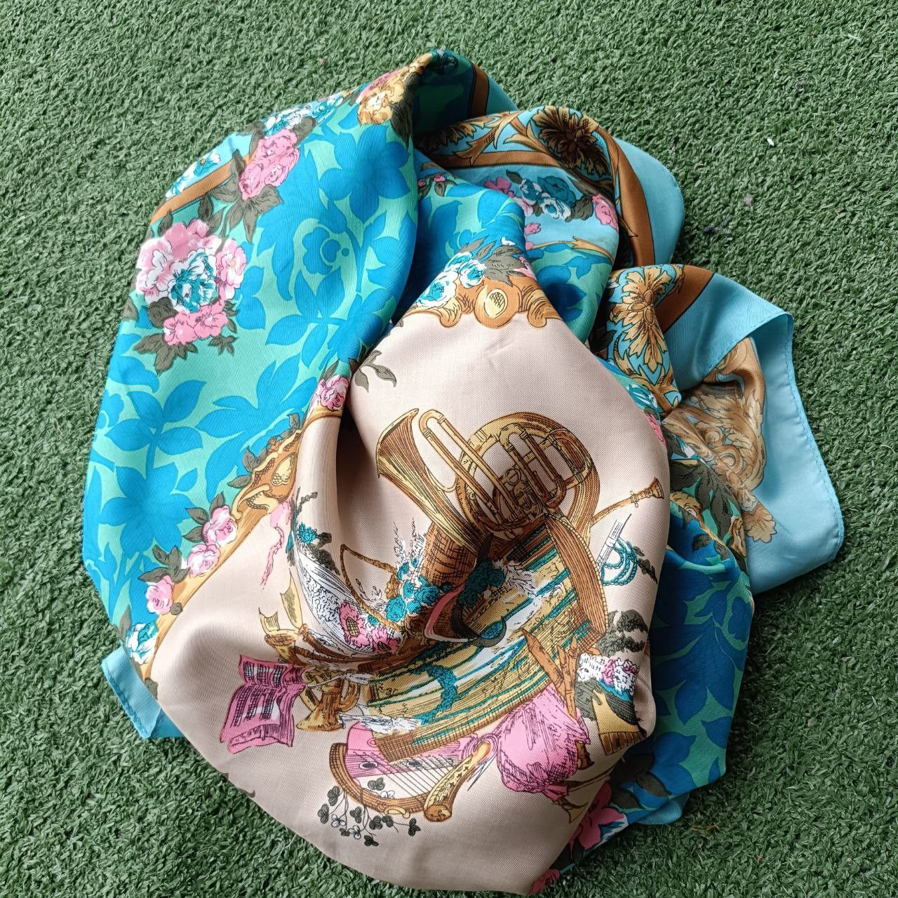 Other Vintage Sophisticato Paris Silk Scarves Size ONE SIZE - 7 Thumbnail