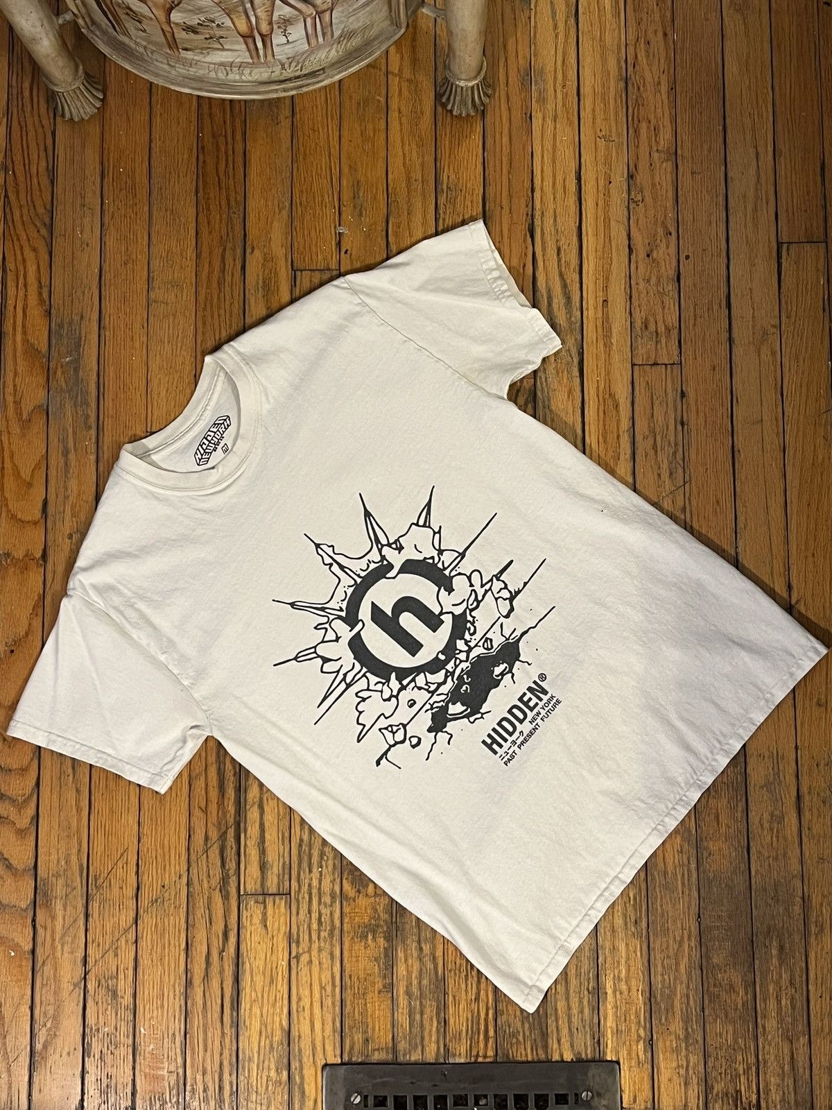 HIDDEN HIDDEN NY Logo Merch Cream T-Shirt Size US M / EU 48-50 / 2 - 1 Thumbnail