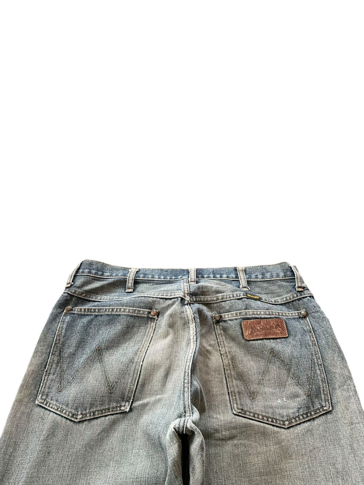 Wrangler Vintage 90s Wrangler Painted Distressed Baggy Jeans Size US 32 / EU 48 - 4 Thumbnail