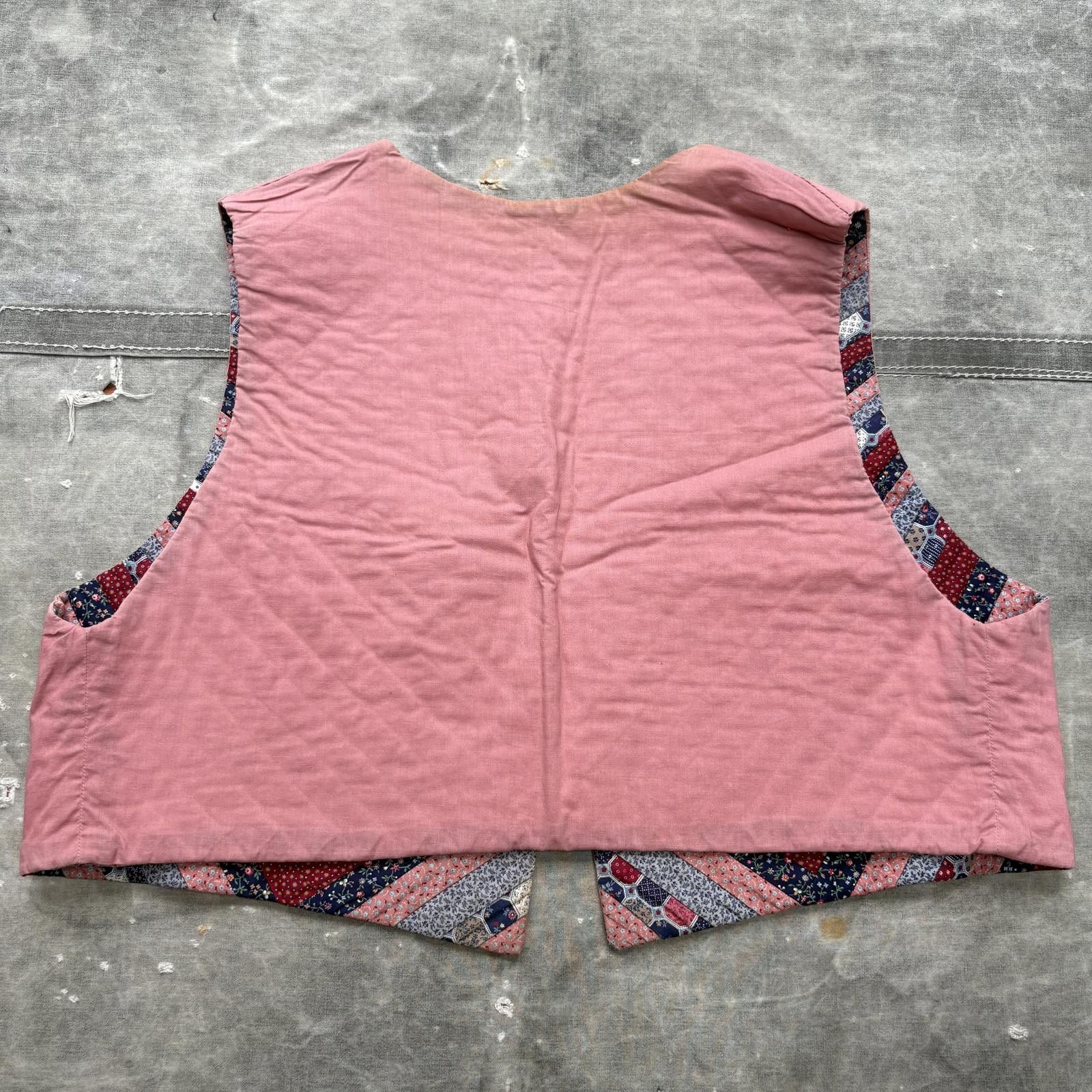 Handmade Vintage 1970s Handmade Reversible Floral Quilt Cottage Vest Size L / US 10 / IT 46 - 4 Thumbnail