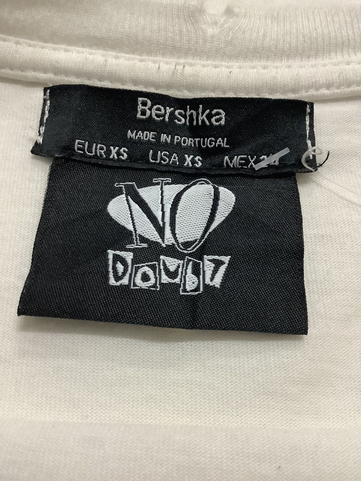 Band Tees × Bershka × Vintage Vintage No Doubt Tragic Kingdom Band Tee Size XS / US 0-2 / IT 36-38 - 24 Thumbnail