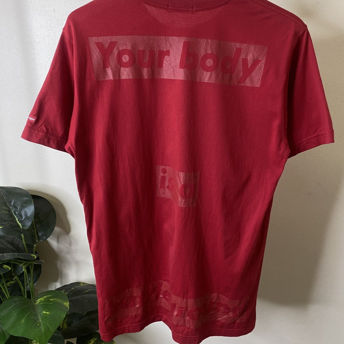 Barbara Kruger Barbara Kruger x Uniqlo Collaboration T Shirt Size US M / EU 48-50 / 2 - 10 Thumbnail