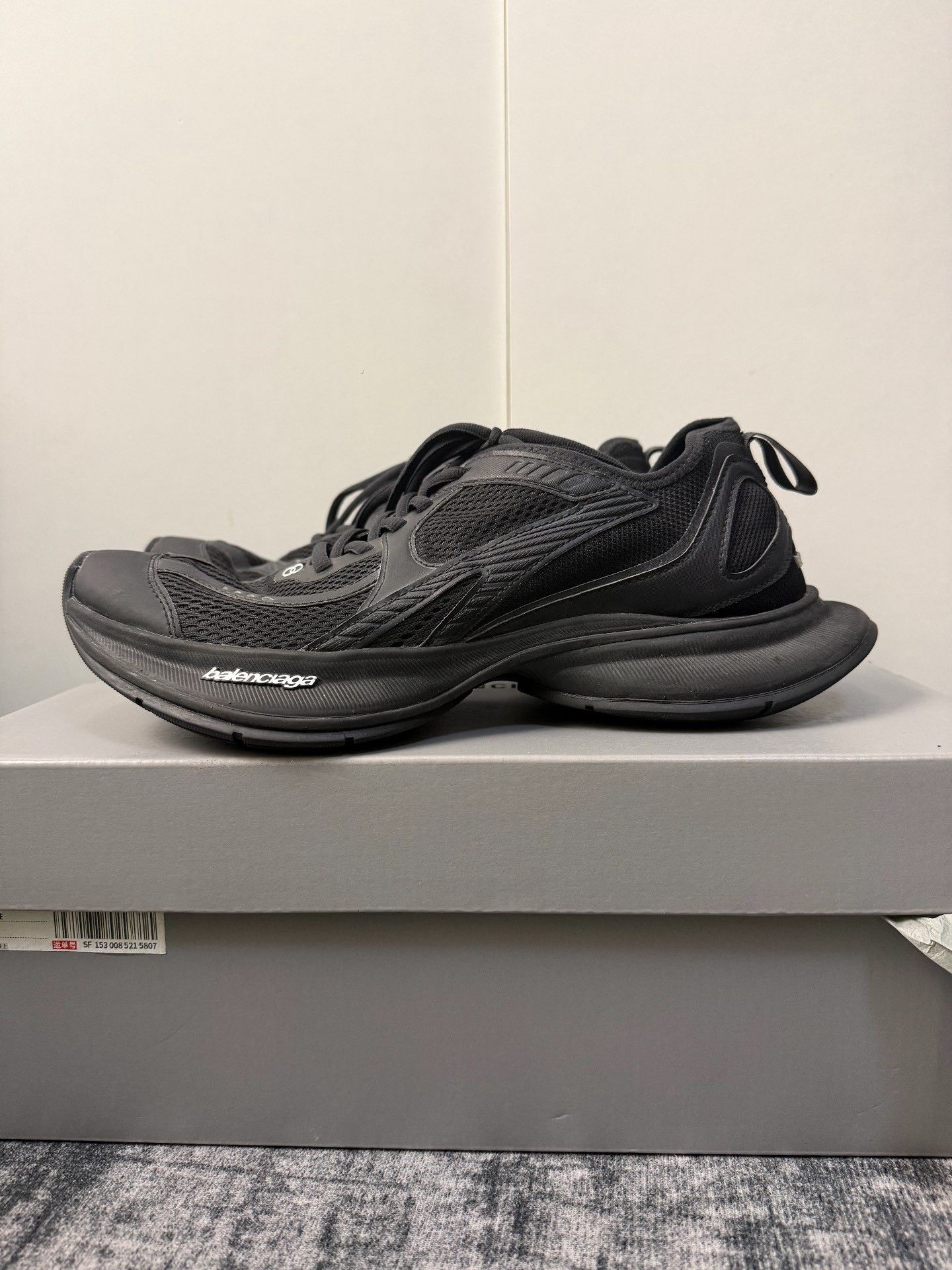 Balenciaga Balenciaga Black Lowtop Sneakers 41 Men Size US 8.5 / EU 41-42 - 1 Thumbnail