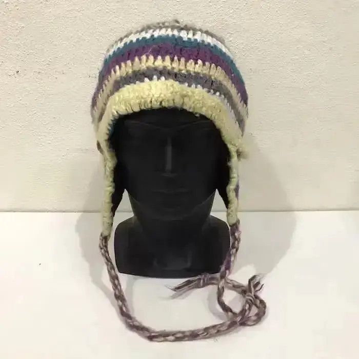 Burton Rare Burton Stripe Design Earflap Knit Beanie Hat Size ONE SIZE - 2 Thumbnail