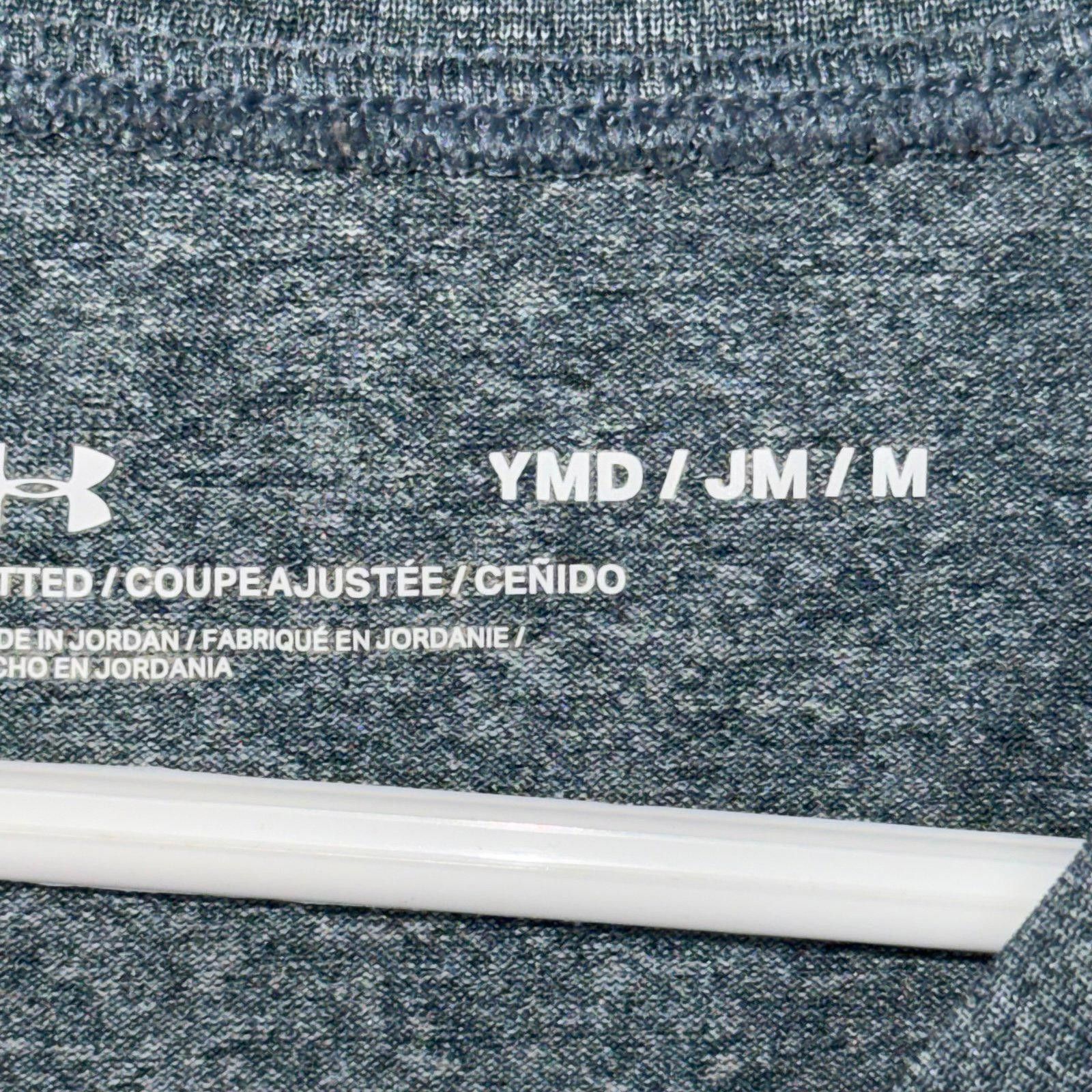 Under Armour Under Armour Youth Medium Long Sleeve Shirt Size M / US 6-8 / IT 42-44 - 4 Thumbnail