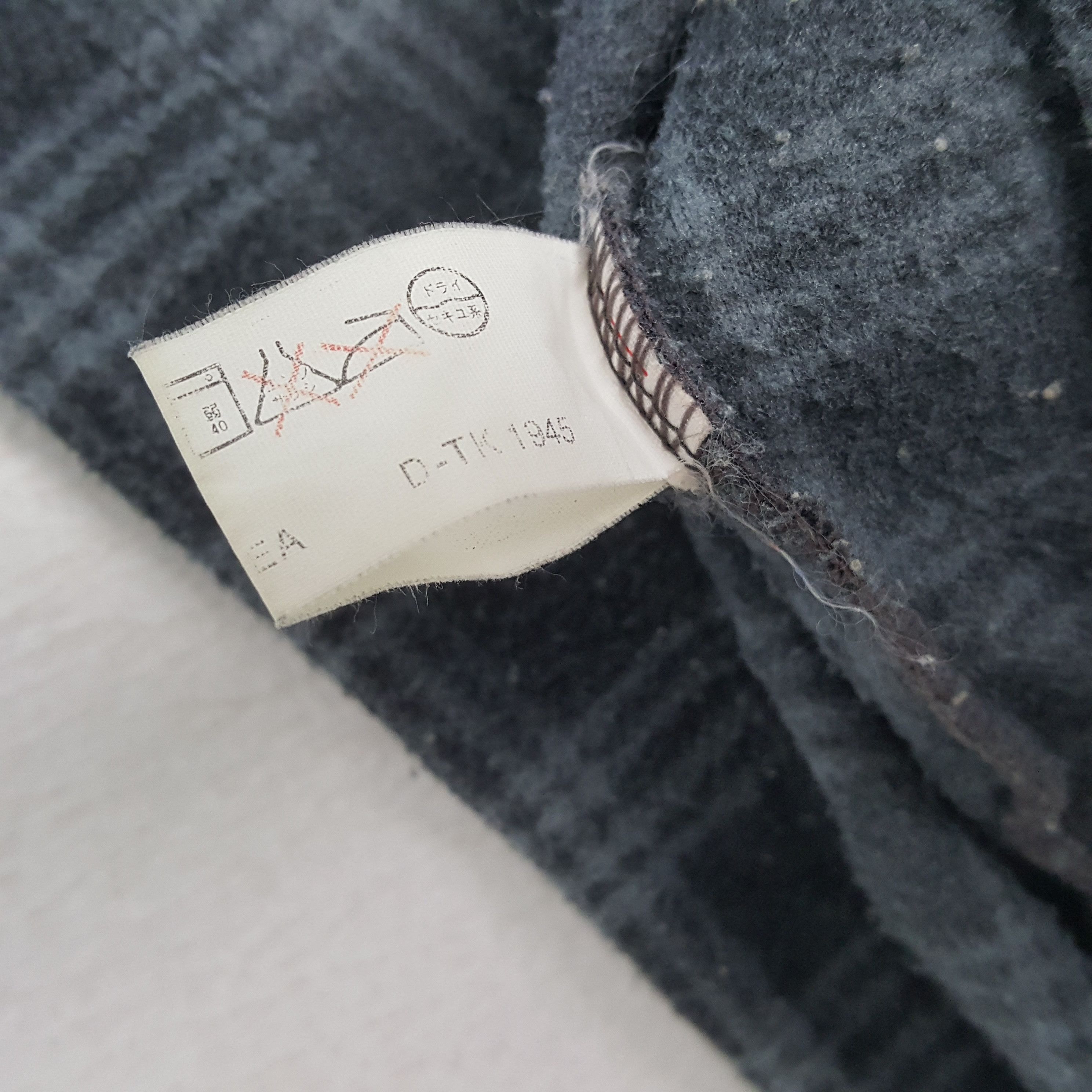 Vintage BITCH SKATEBOARDS Half Zipper Sweater Sweatshirt Size US XL / EU 56 / 4 - 8 Thumbnail