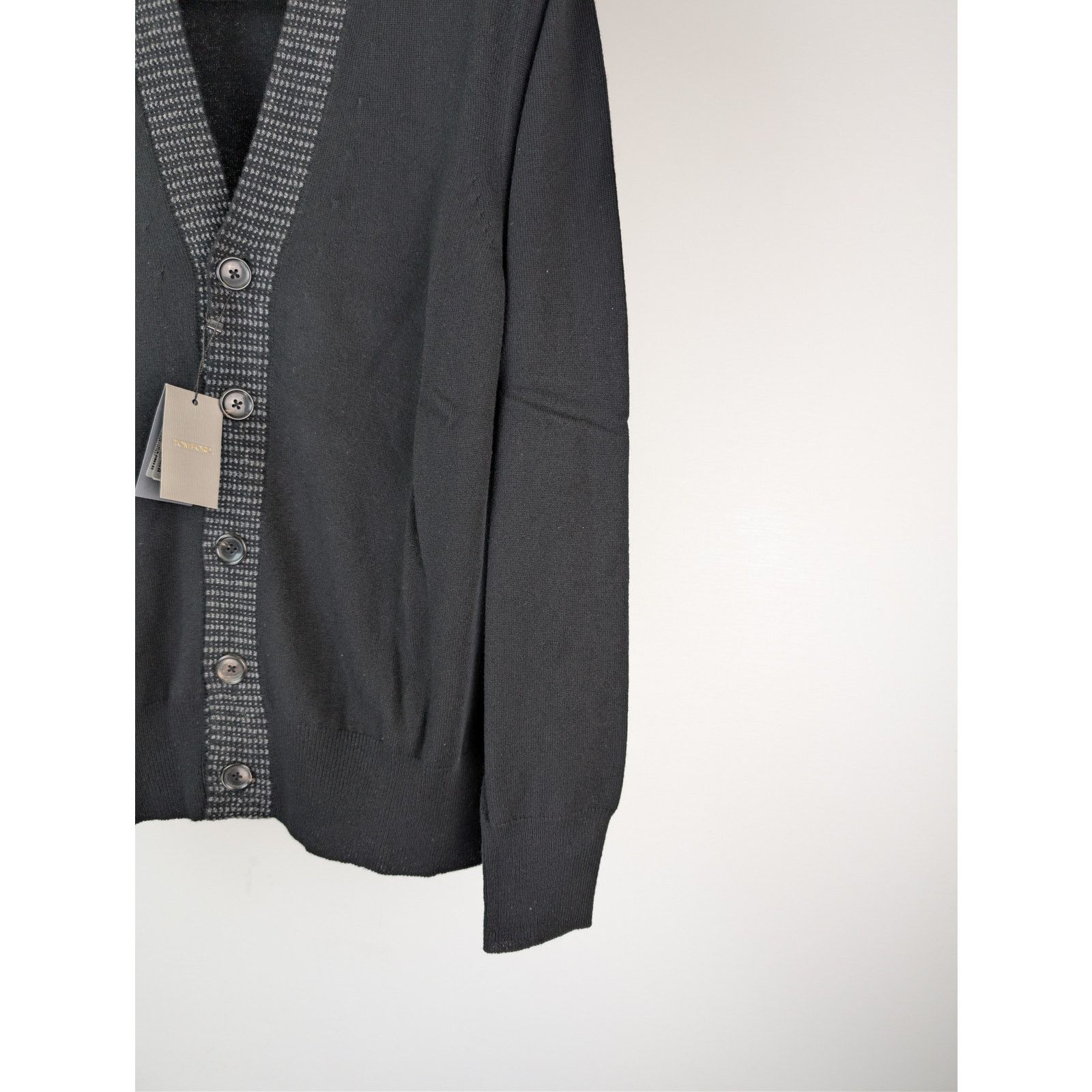 Tom Ford o1rshd1 Knitwear V-Neck Cardigan Sweater in Black Size US M / EU 48-50 / 2 - 5 Thumbnail