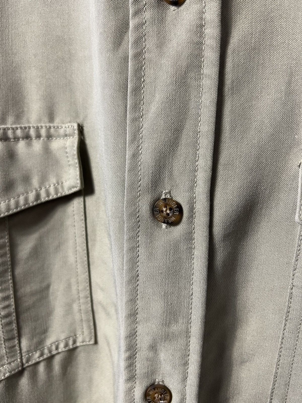 Vintage × Wrangler Vintage Wrangler Military Khaki Long Sleeve Button Up Shirt Size US L / EU 52-54 / 3 - 4 Thumbnail