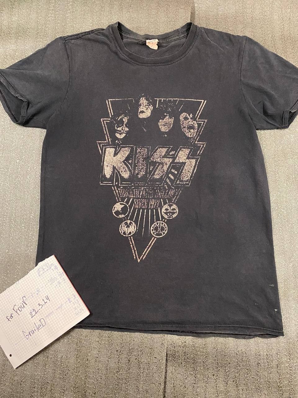 image of Vintage Kiss Band Tee Gildan in Black, Men's (Size Small)