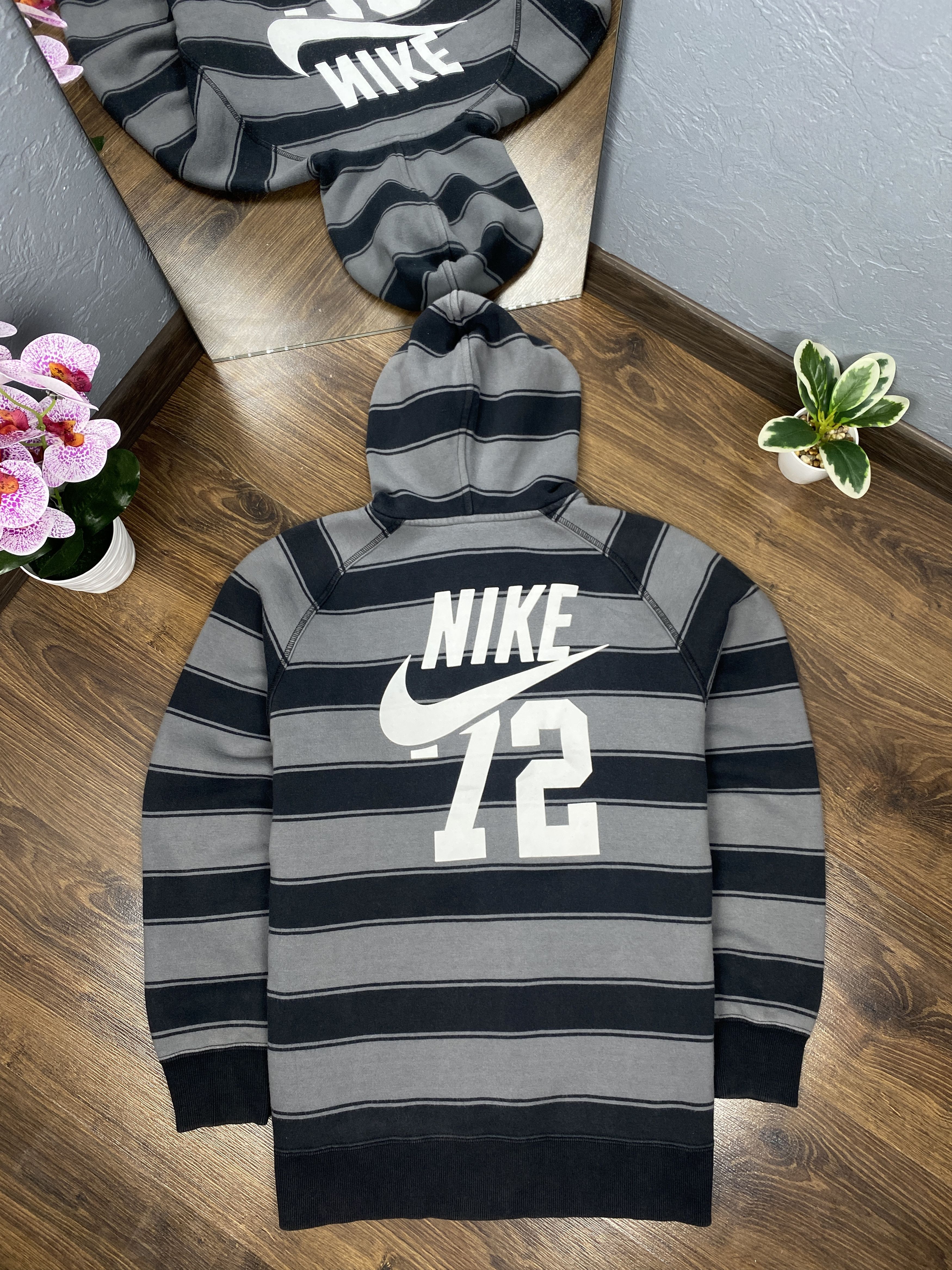 Nike Nike 72 vintage big logo zip hoodie y2k Size US S / EU 44-46 / 1 - 1 Thumbnail