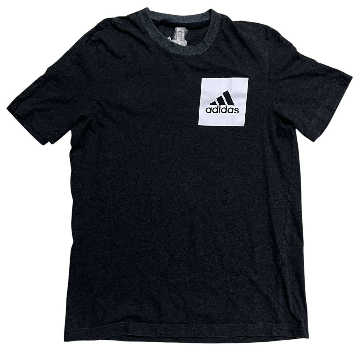 Adidas Adidas Logo Square T Shirt Size US S / EU 44-46 / 1 - 1 Thumbnail