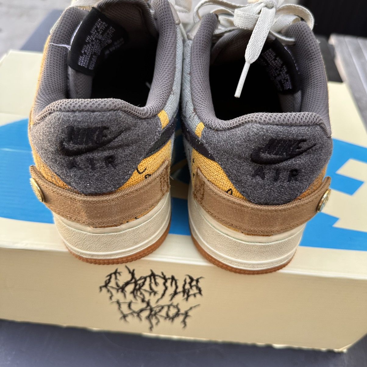 Nike × Travis Scott Travis Scott Air Force 1 Size US 10 / EU 43 - 4 Thumbnail