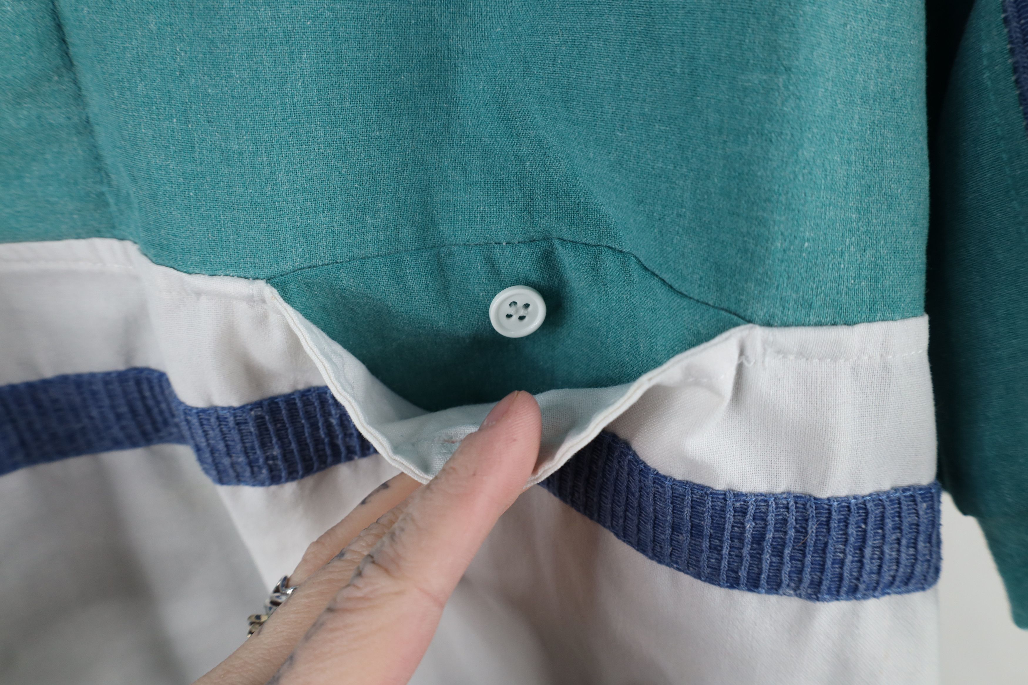Vintage Vintage 90s Streetwear Chambray Block Pullover Polo Shirt Size US M / EU 48-50 / 2 - 5 Thumbnail