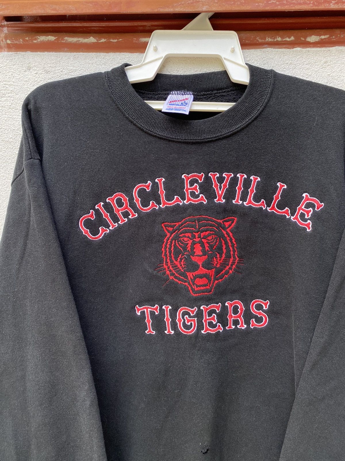 Vintage Vintage 90s Circleville Tigers sweatshirt Size US L / EU 52-54 / 3 - 2 Thumbnail