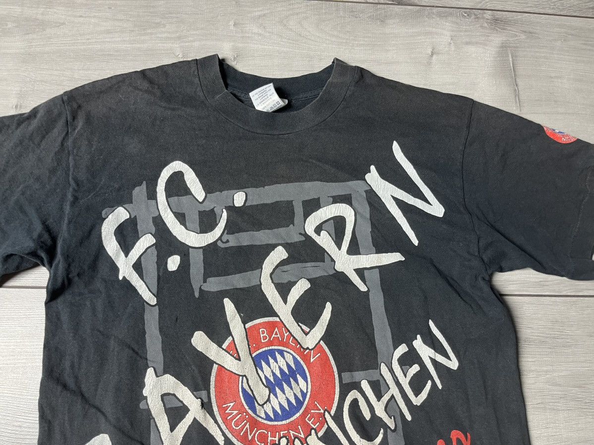 Adidas Vintage Adidas Bayern Munchen Tshirt soccer size Small Size US S / EU 44-46 / 1 - 3 Thumbnail