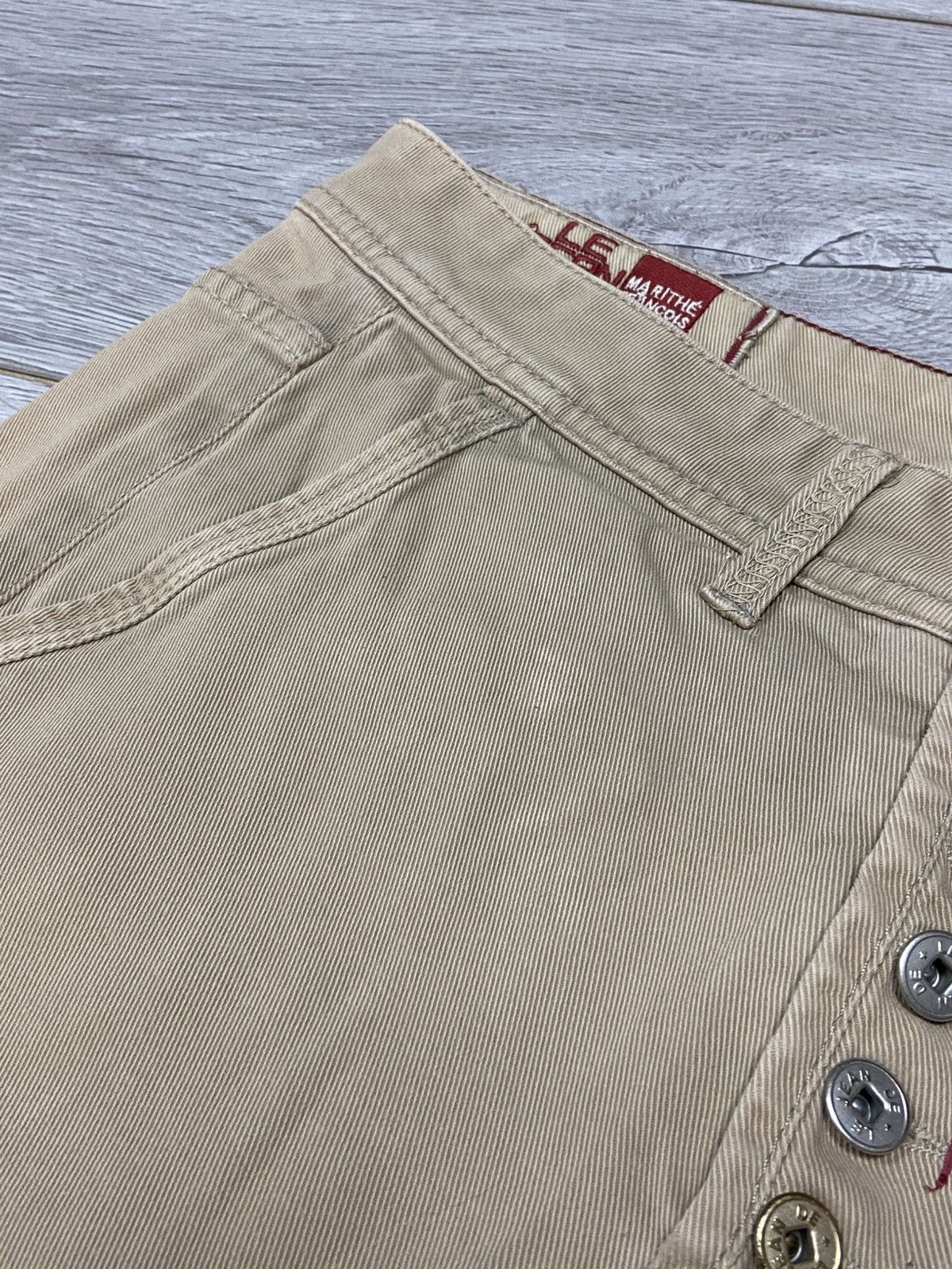 Marithe + Francois Girbaud Marithe Francois Girbaud short next boyfriend buttons pants Size 29" - 12 Thumbnail