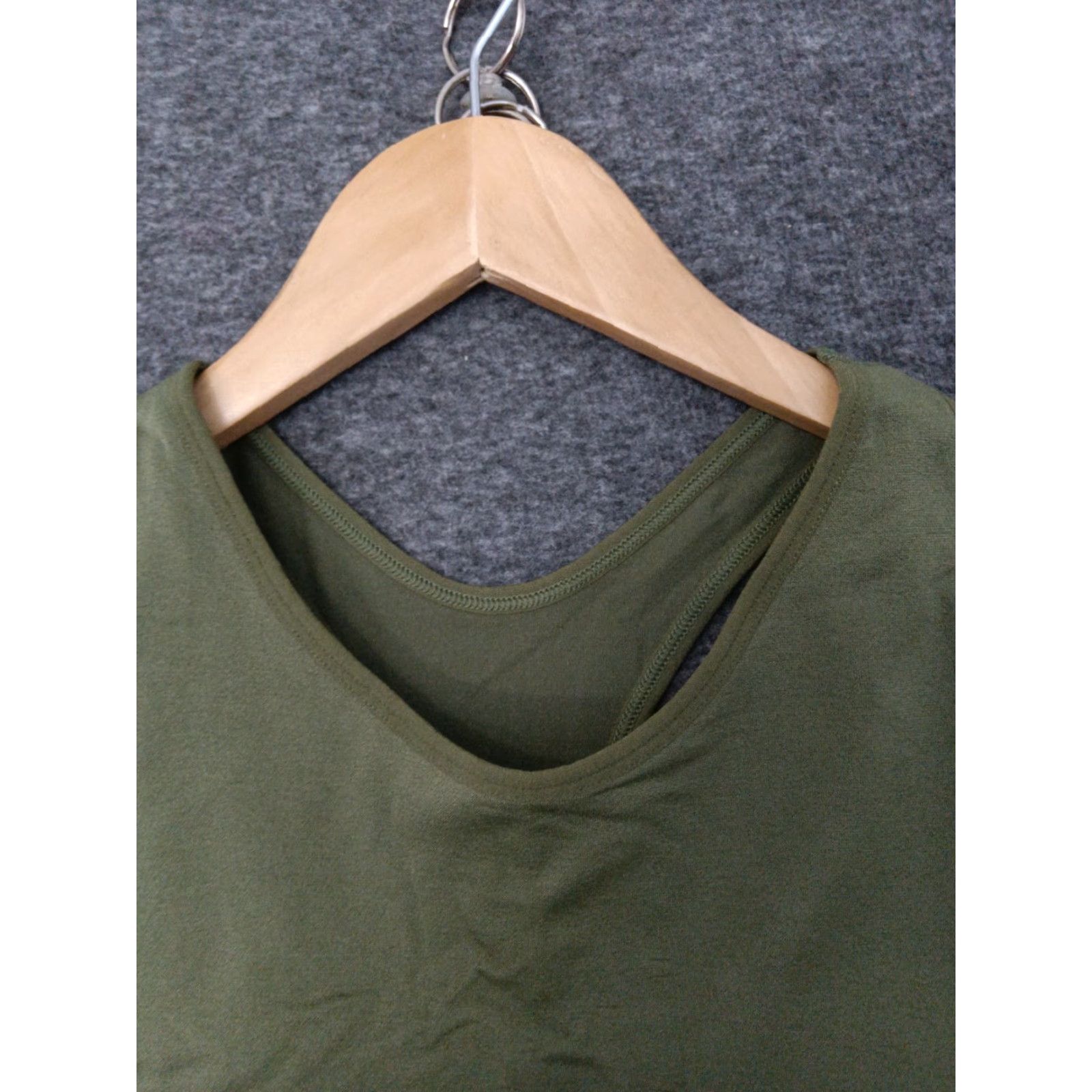 Pinko PINK Active Green Women's Crop Top Racerback Tank M Crop Top Shirt Women Green PINK Active Cropped Racerback Tank M Size M / US 6-8 / IT 42-44 - 3 Thumbnail