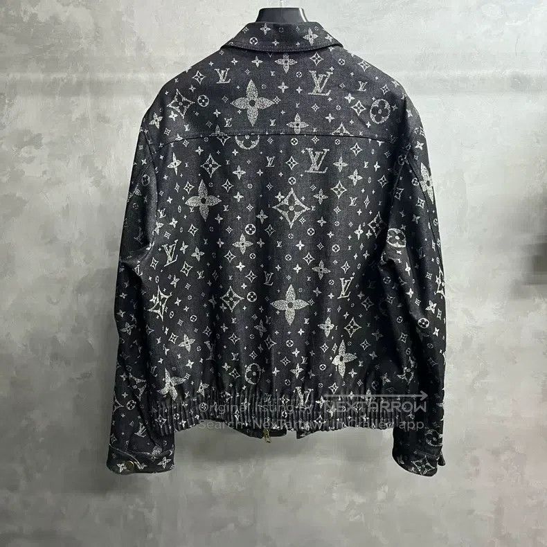 Louis Vuitton Louis Vuitton Black Gypsophila Splash Logo Full Printed Si Size US XL / EU 56 / 4 - 5 Thumbnail