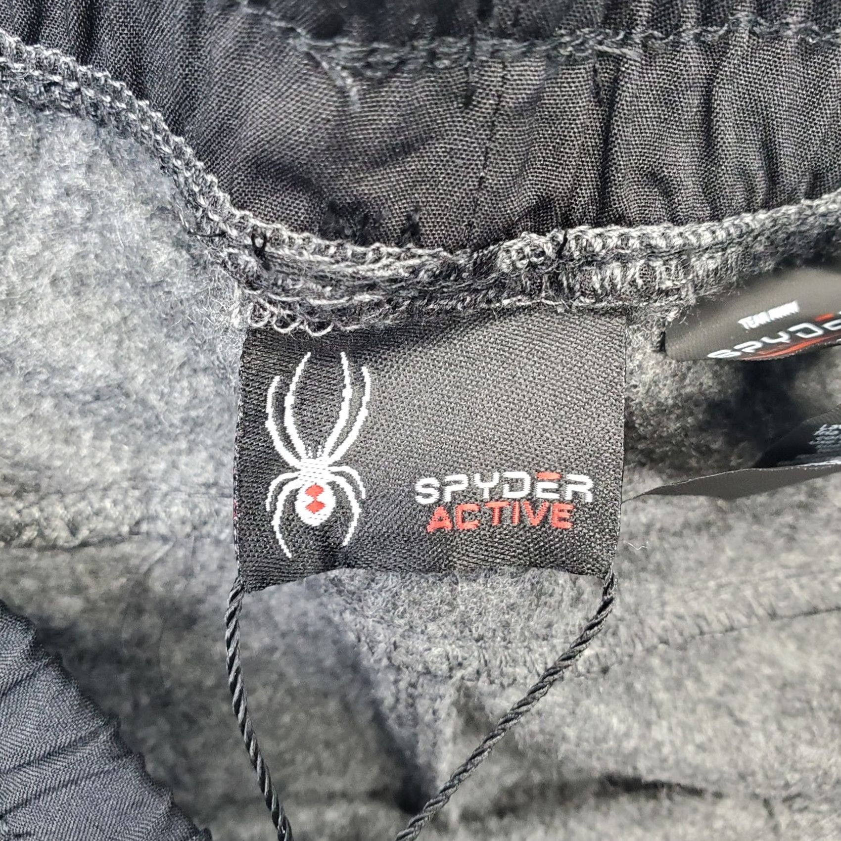 Spyder Spyder Mens M Active Shorts Multi Comfort Stretch Fleece Lined Drawstring Waist Gray 8.5 Inseam Pockets Size US 31 - 7 Thumbnail