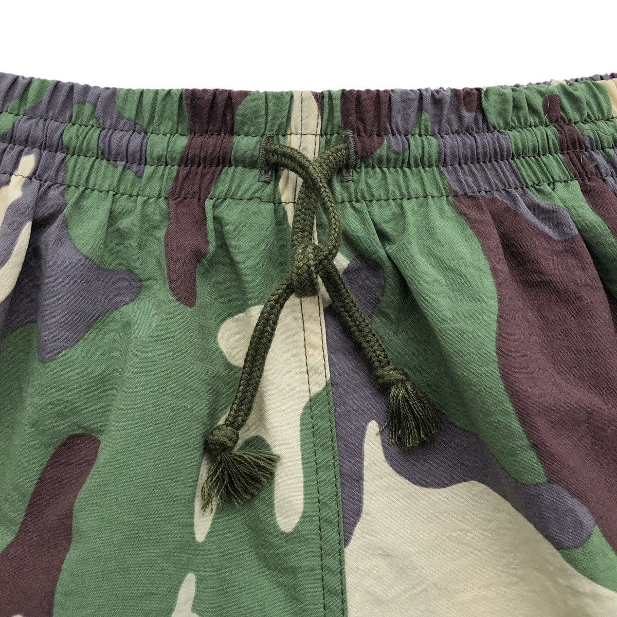Moschino MOSCHINO Cheap And Chic Camo Swimming Short Pants Size US 34 / EU 50 - 2 Thumbnail