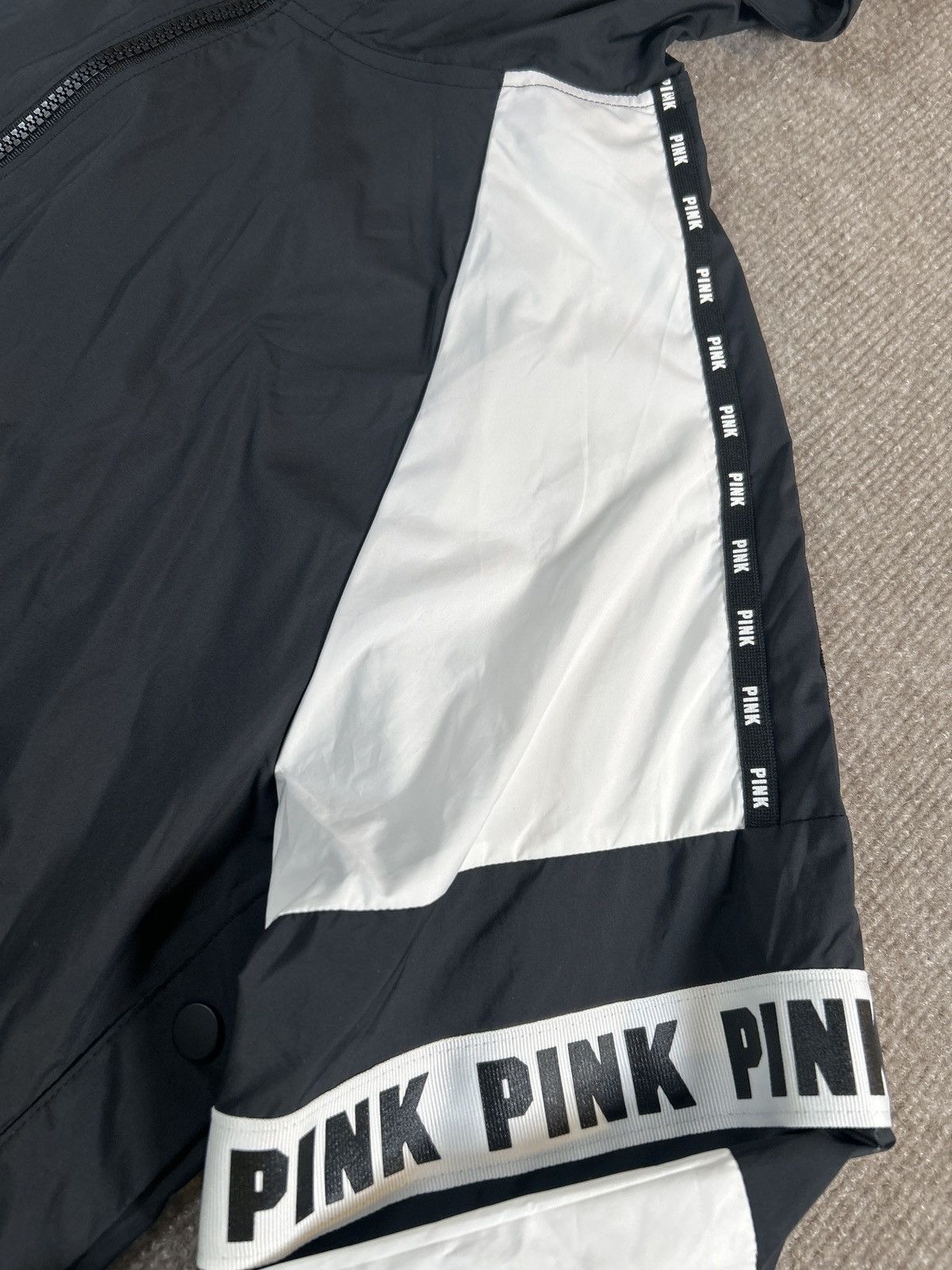 Victoria's Secret Victoria’s Secret PINK Women’s XS Hooded Windbreaker 1068 Size XS / US 0-2 / IT 36-38 - 4 Thumbnail