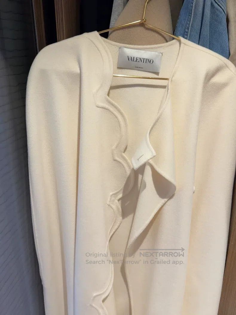 Valentino Valentino cloak Size M / US 6-8 / IT 42-44 - 3 Thumbnail