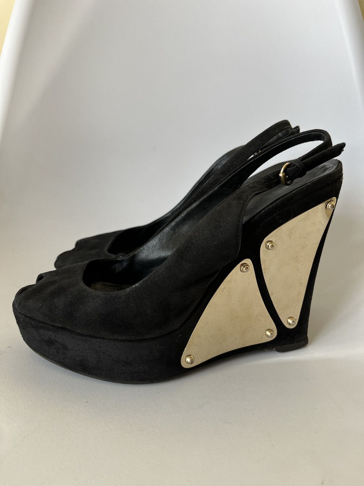 Gucci Gucci Suede Peep Toe Gold Metals Size US 5 / IT 35 - 1 Thumbnail