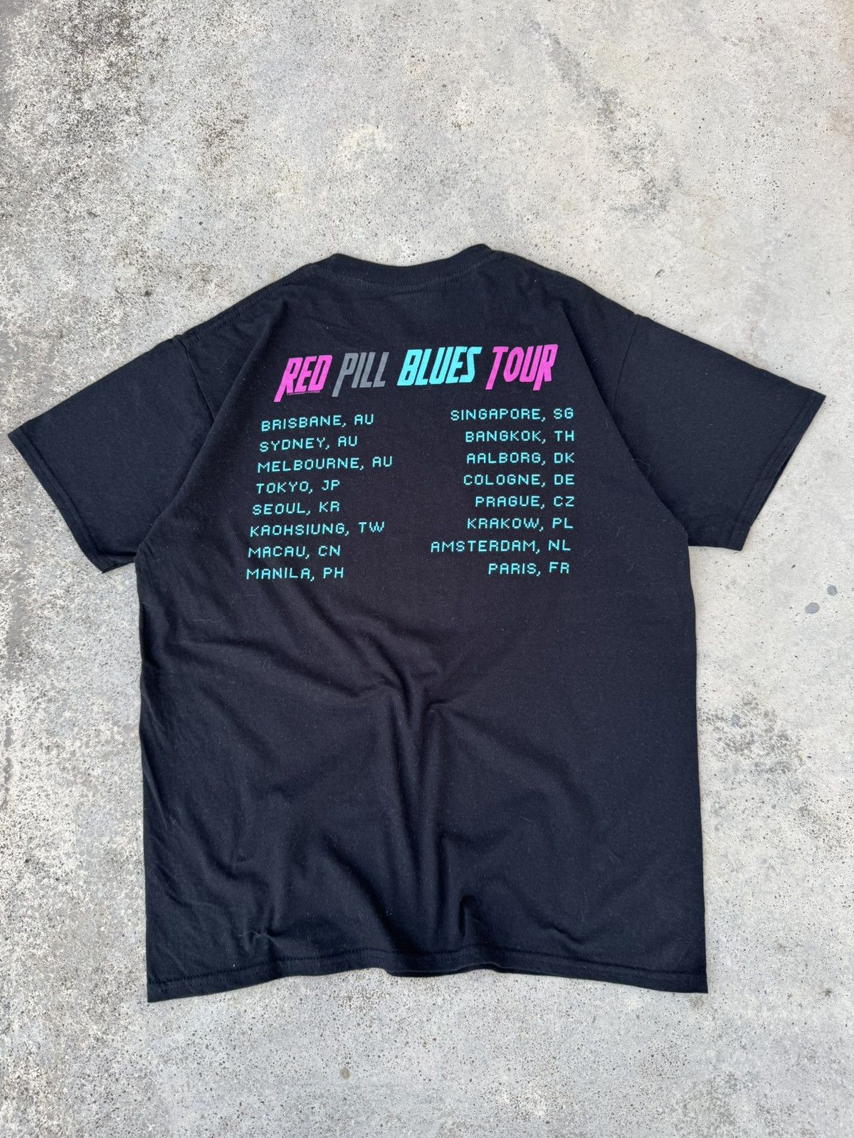 Band Tees Maroon 5 Red Pill Blues Tour shirt Adam Levine Size US S / EU 44-46 / 1 - 3 Thumbnail