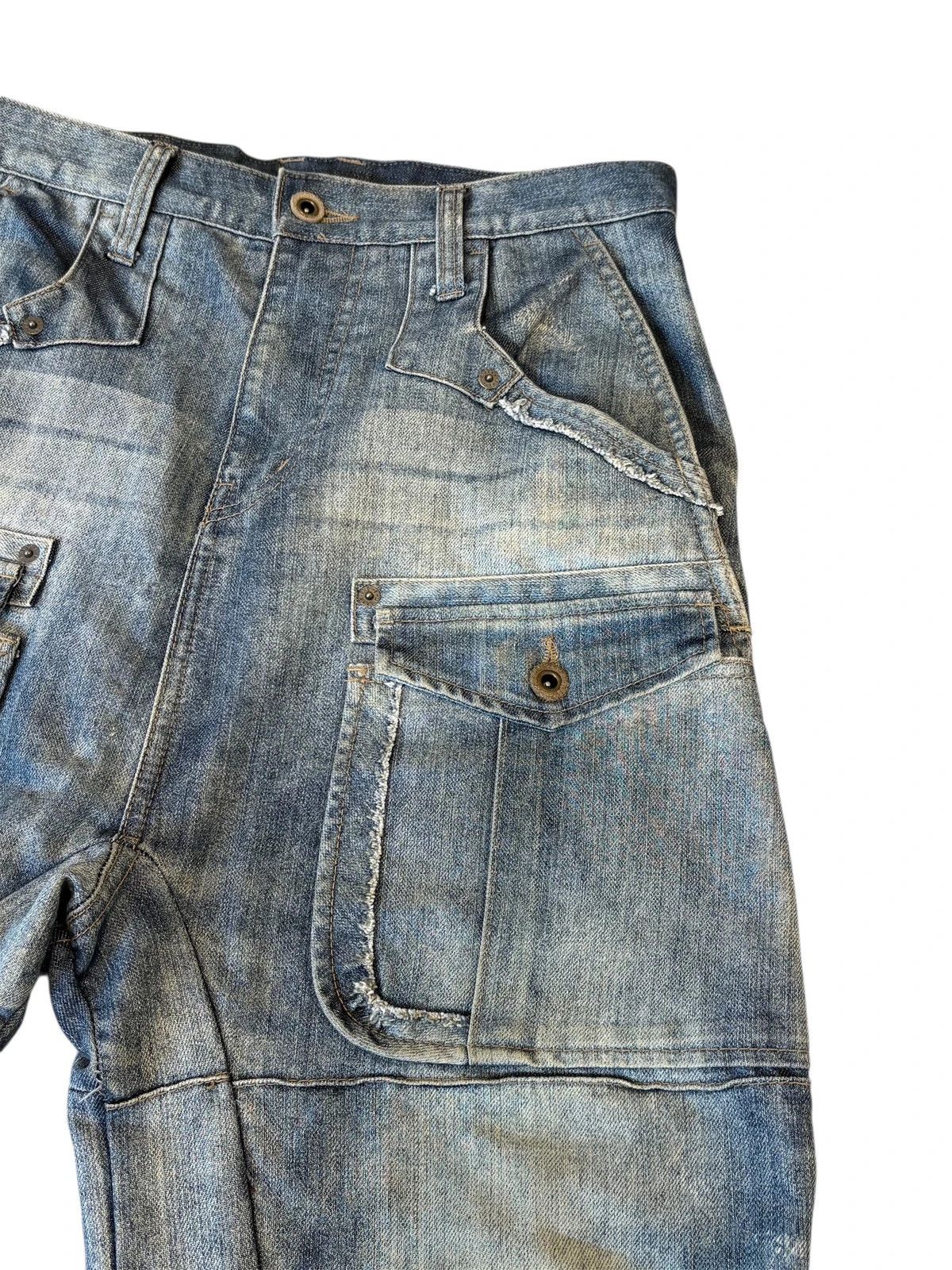 Japanese Brand Japanese Brand light wash cargo jeans Size US 30 / EU 46 - 3 Thumbnail