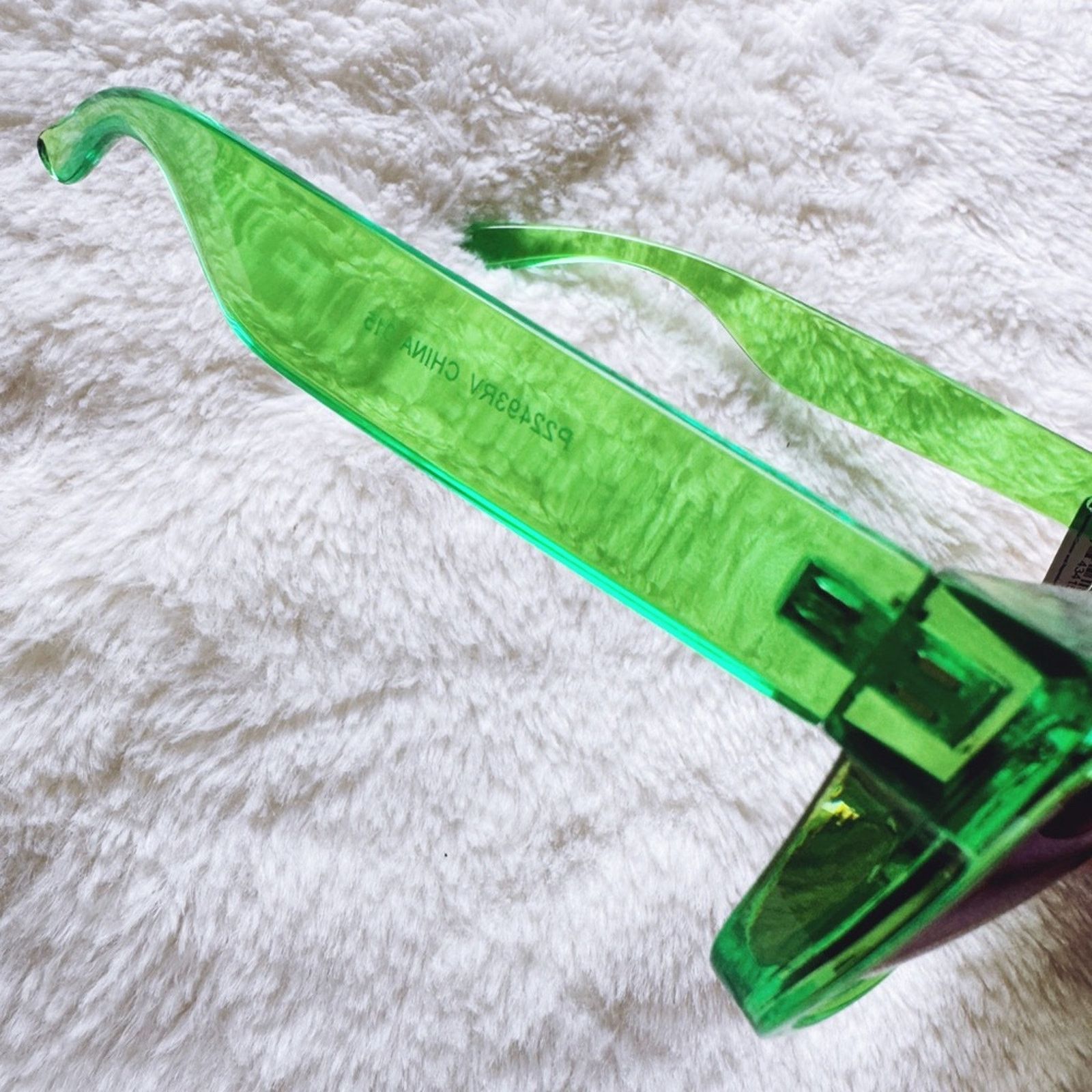 Other Cerise Bright Green Mirrored Sunglasses Size ONE SIZE - 9 Thumbnail