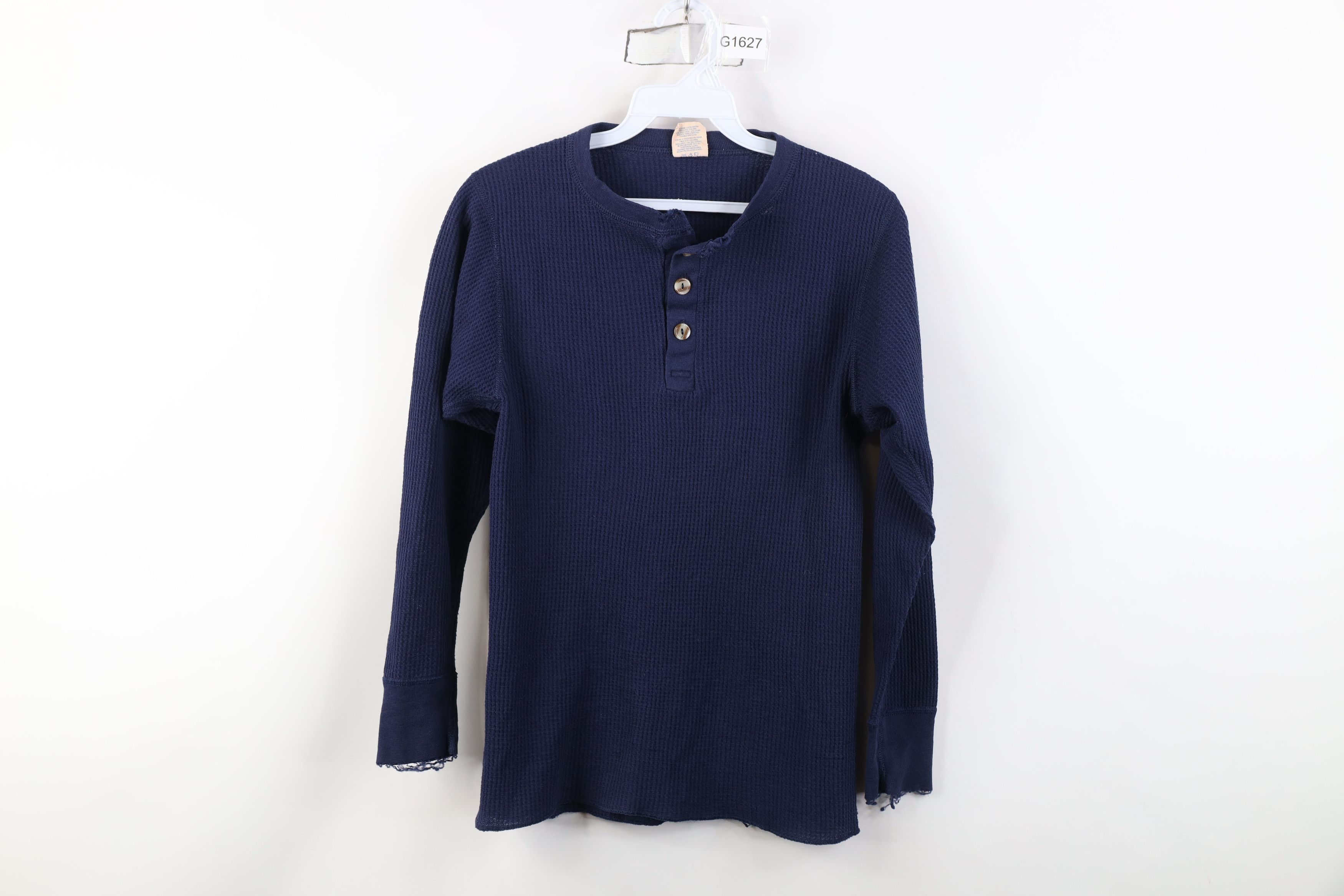 Vintage Vintage 70s Streetwear Waffle Knit Henley T-Shirt USA Size US M / EU 48-50 / 2 - 1 Thumbnail