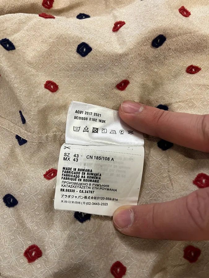 Prada × Vintage SS2017 Prada Contemporary Beige Logo Shirt Size US M / EU 48-50 / 2 - 9 Thumbnail
