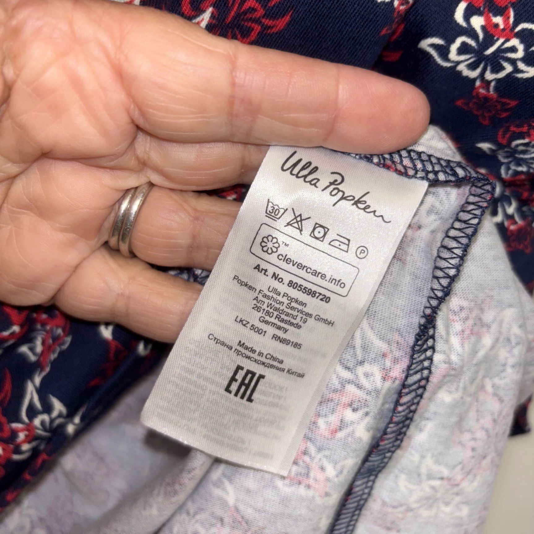 Vintage Ulla Popken Women V Neck Top Tunic Tee Blue Floral Pockets Cotton 16 Regular Short Sleeve Pullover Shirt Size XXL / US 16-18 / IT 52-54 - 7 Thumbnail