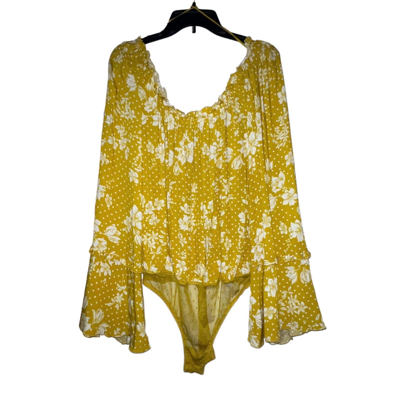 Free People Free People One On One Date Bodysuit Top Bell Sleeve MED Size M / US 6-8 / IT 42-44 - 3 Thumbnail
