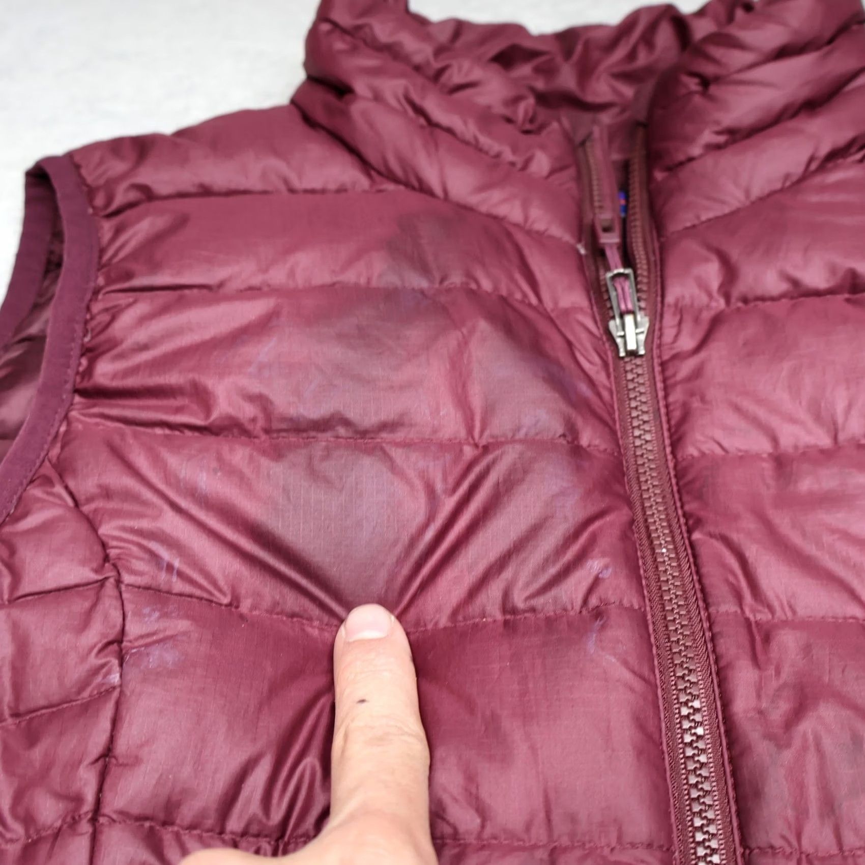 Patagonia Patagonia Vest Womens XS Red Down Quilted Puffer Sleeveless Zip Vest Light Insulated Outdoor Casual Travel Size XS / US 0-2 / IT 36-38 - 4 Thumbnail