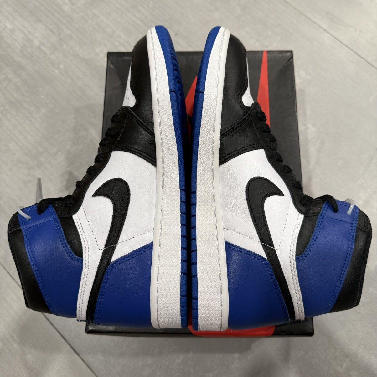 Jordan Brand × Nike Air Jordan 1 Retro Fragment Design size 9 Brand New Ship Now Size US 9 / EU 42 - 4 Thumbnail