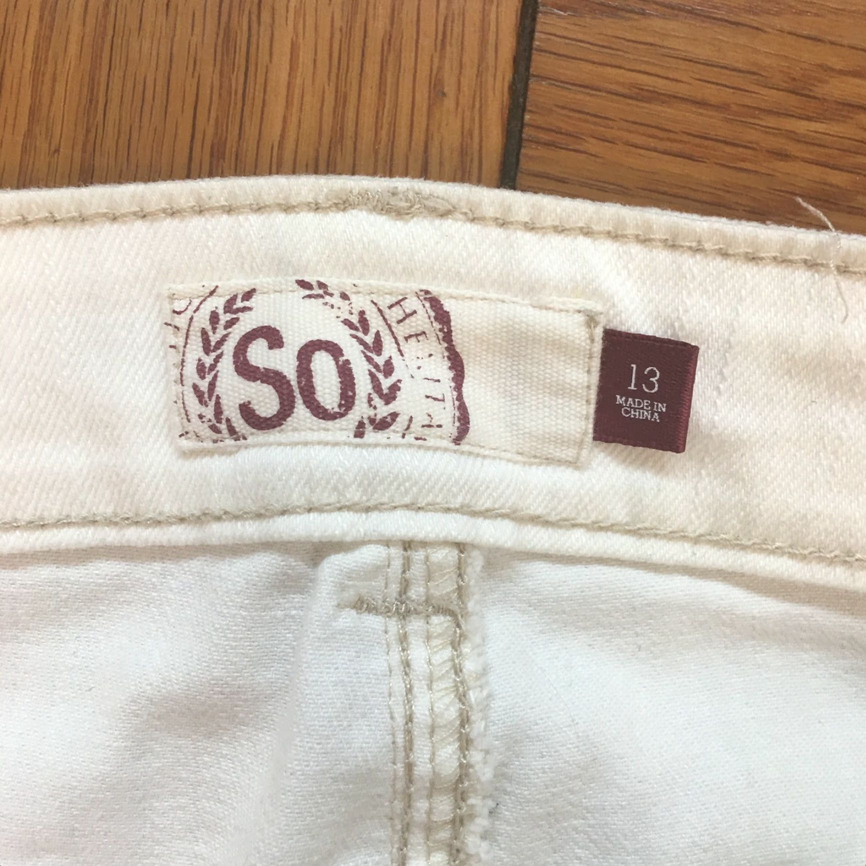Vintage VINTAGE SO American Heritage Women Casual Distressed White Denim Jeans Size 13 Size 34" / US 12 / IT 48 - 6 Thumbnail